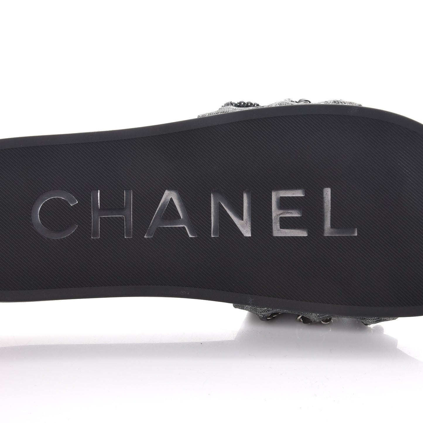 Fantasy Lambskin Pearl Chain CC Flat Mules 42 Silver Black