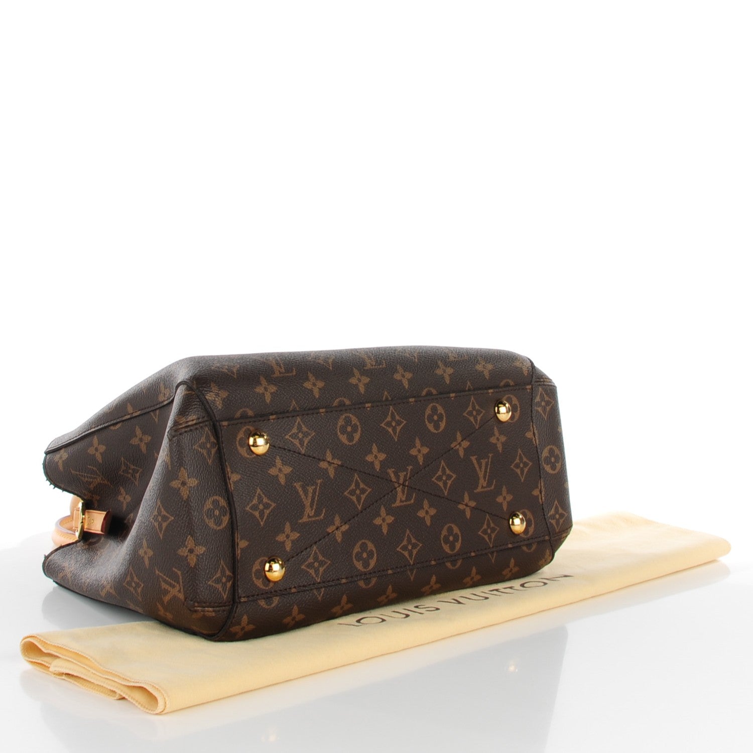 Louis Vuitton Monogram Montaigne MM 9 of 14