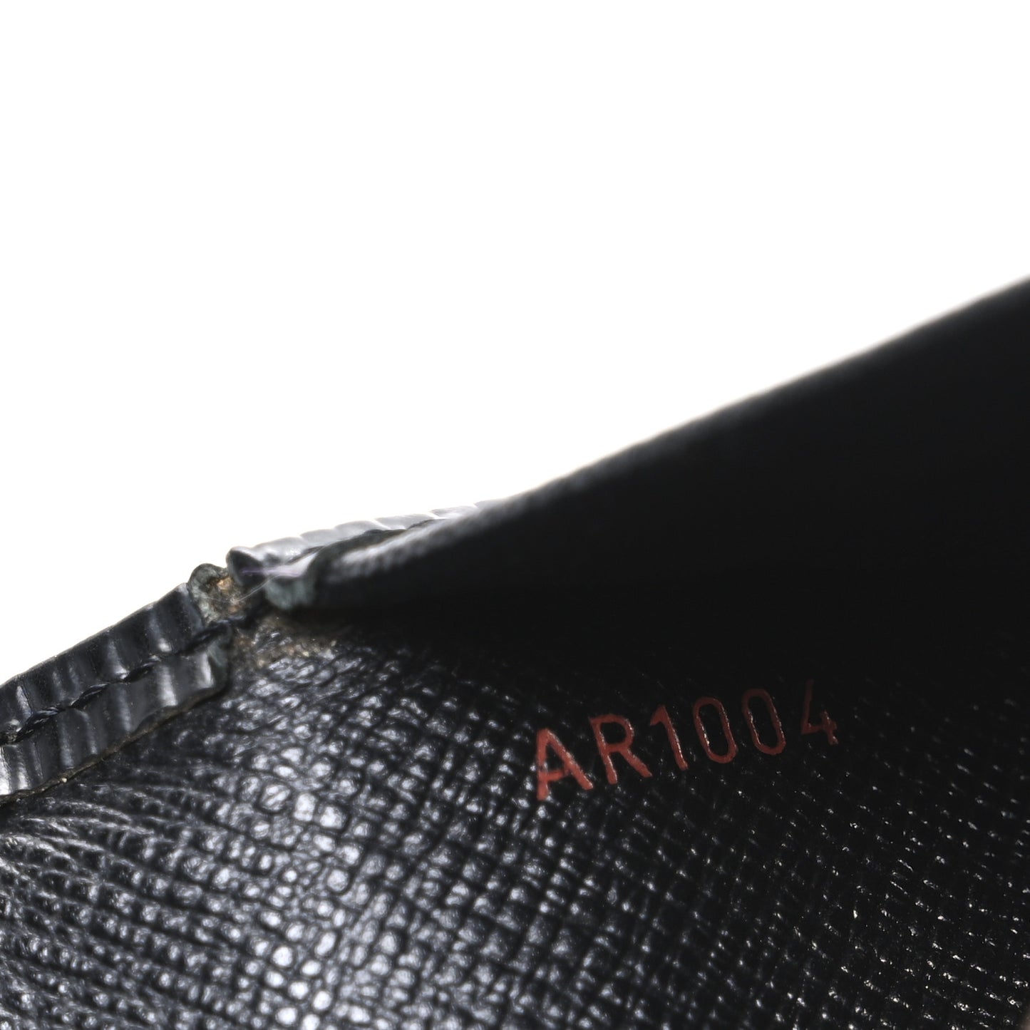 Epi Porte Tresor International Wallet Black