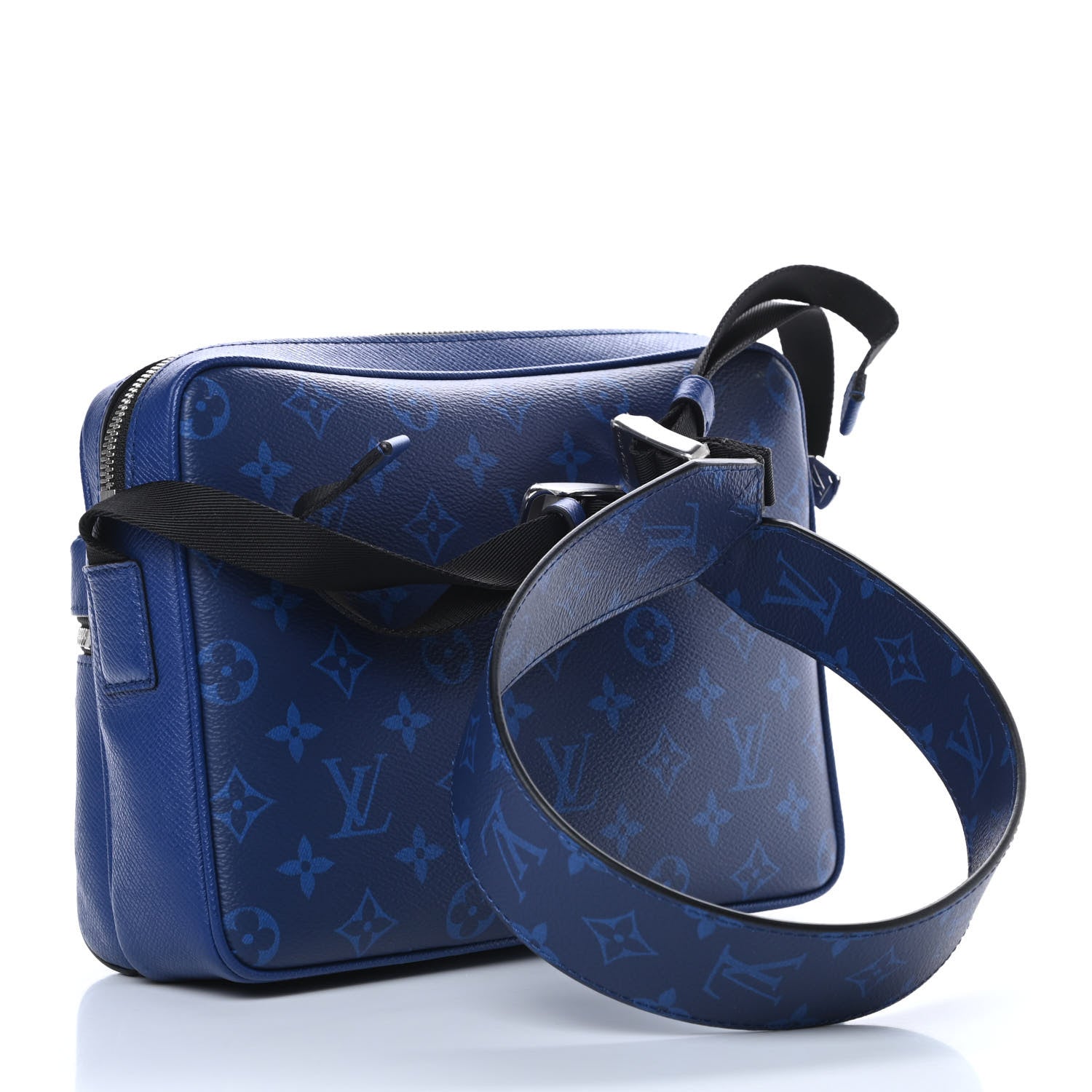 Louis Vuitton Taiga Monogram Outdoor Messenger Cobalt 3 of 12