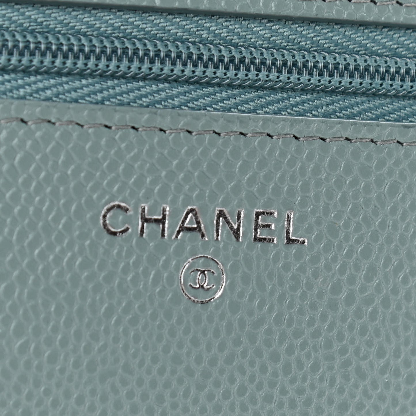 Caviar Quilted Wallet On Chain WOC Light Blue