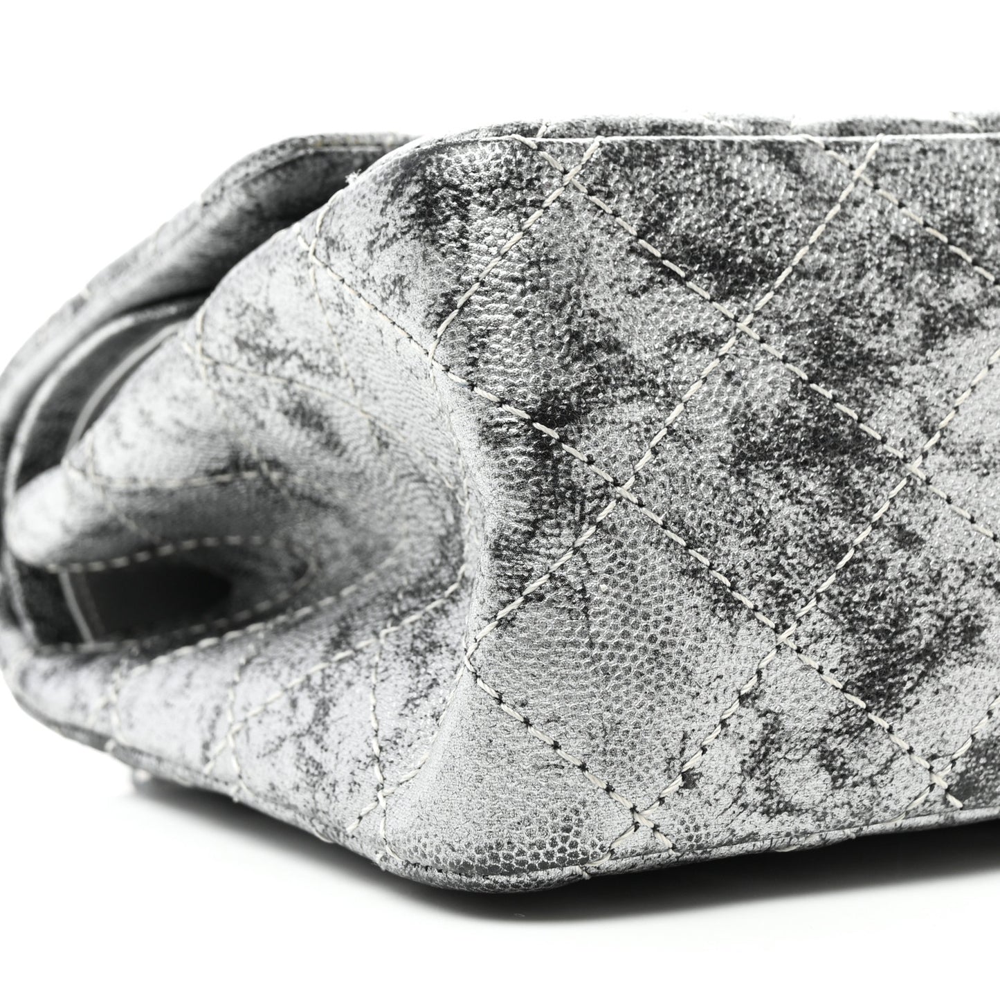 Metallic Caviar Quilted 2.55 Reissue 226 Flap Silver Black
