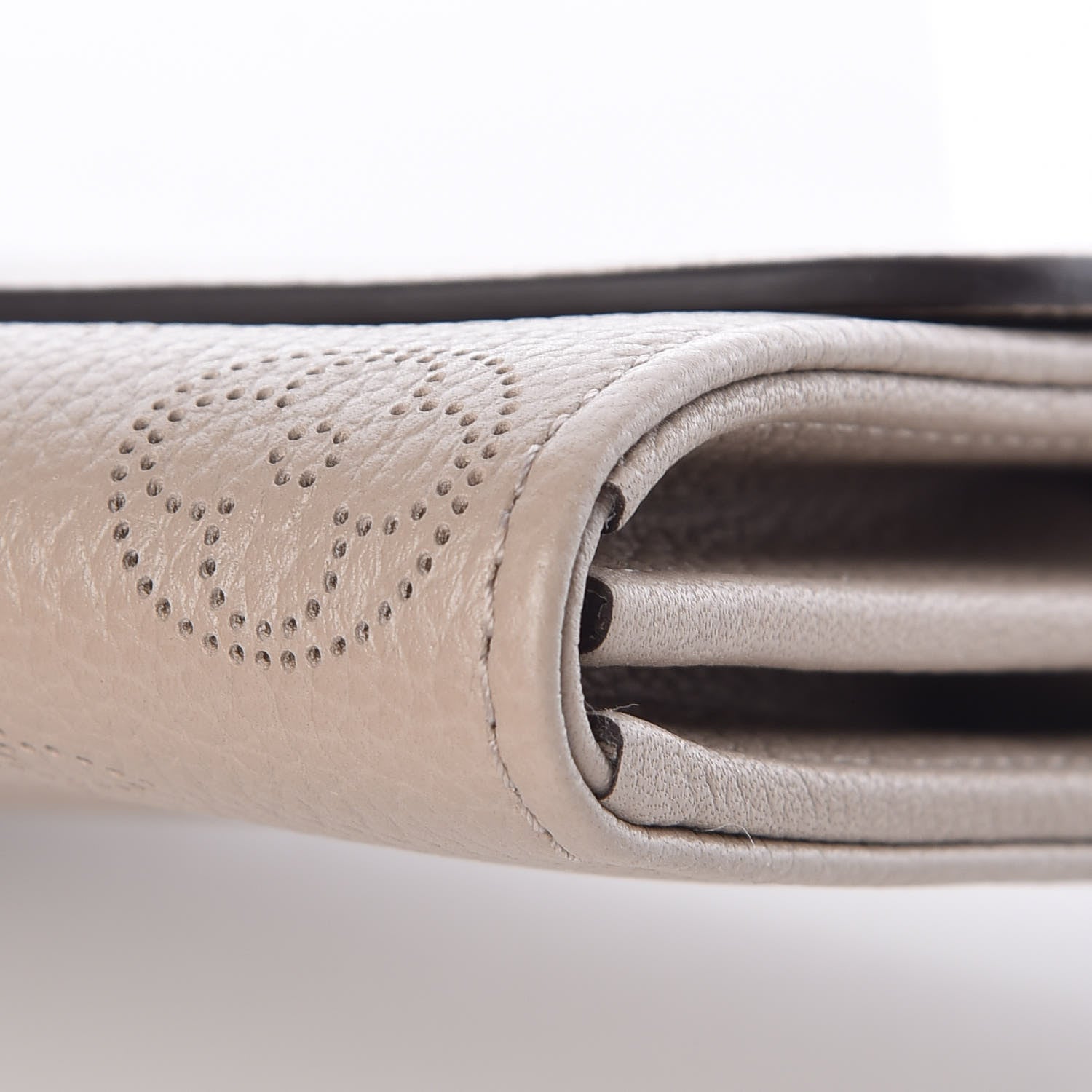 Louis Vuitton Mahina Iris Wallet Galet 9 of 9