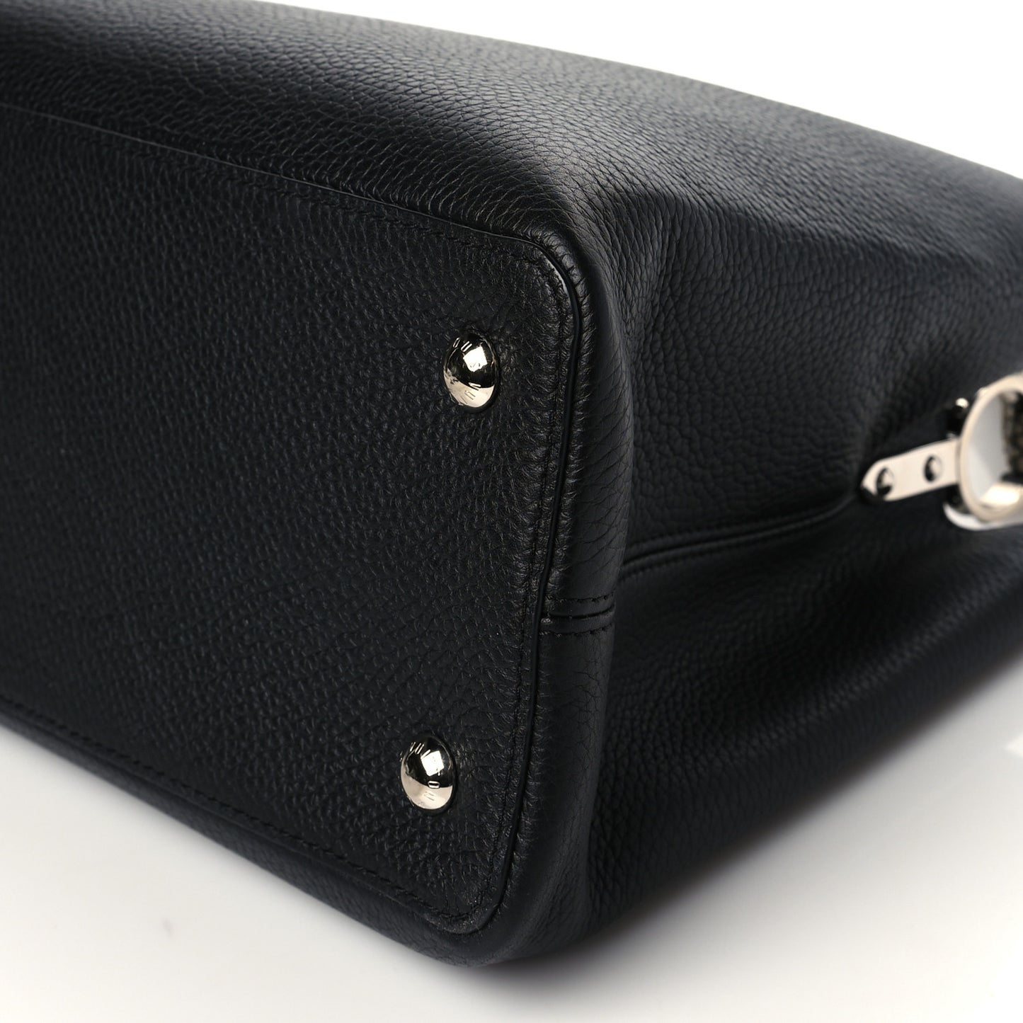 Taurillon Python Capucines MM Black