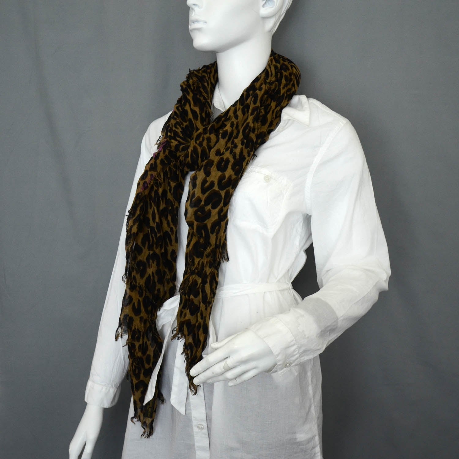 Louis Vuitton Cashmere Silk Leopard Etole Stole 2 of 5