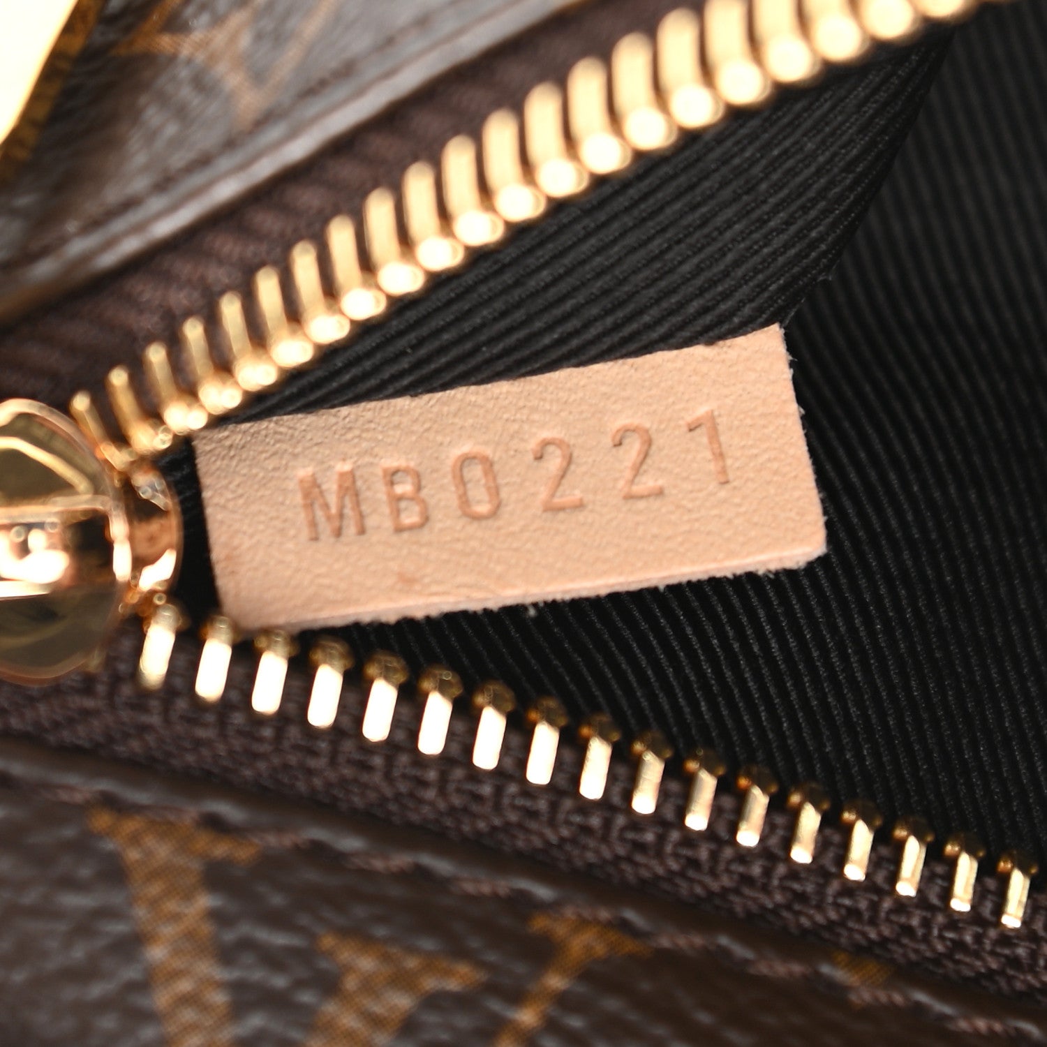 Louis Vuitton Monogram Bumbag 7 of 10