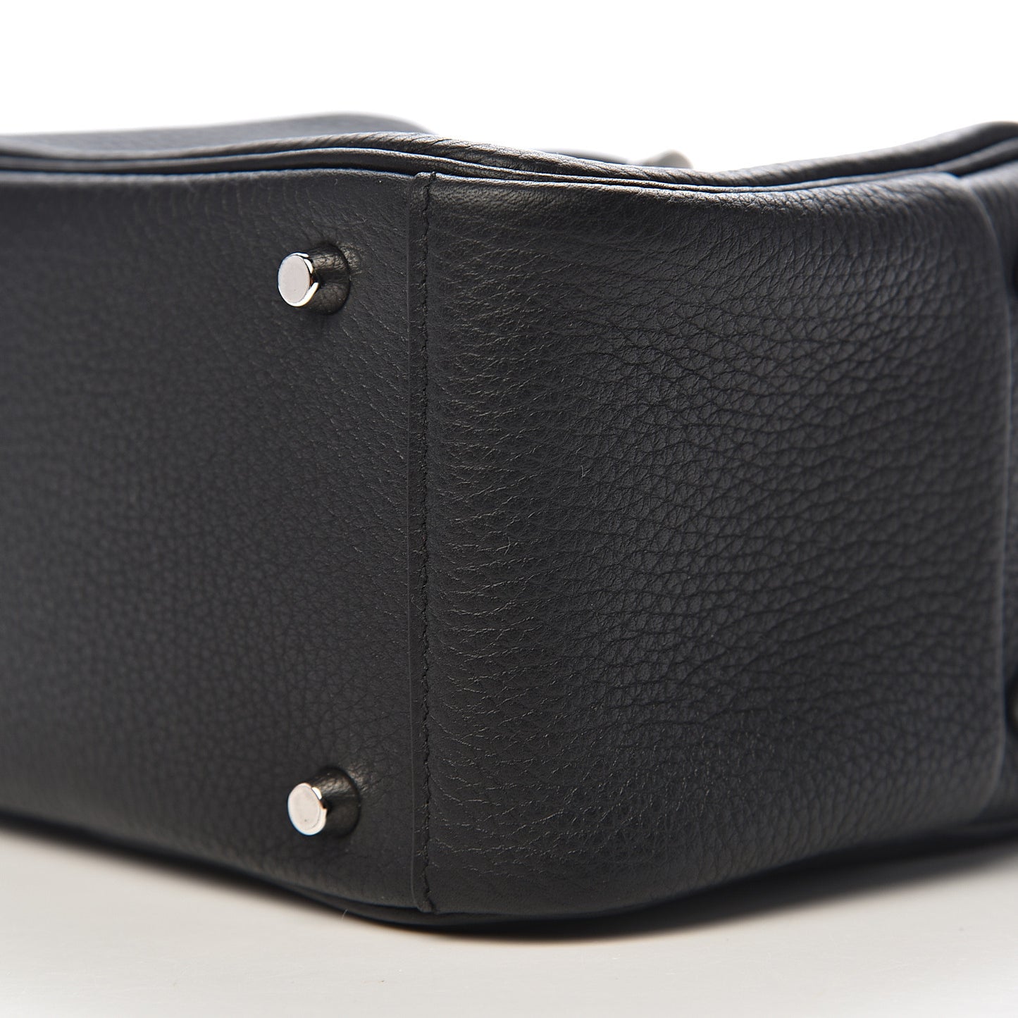 Taurillon Clemence Mini Lindy 20 Black