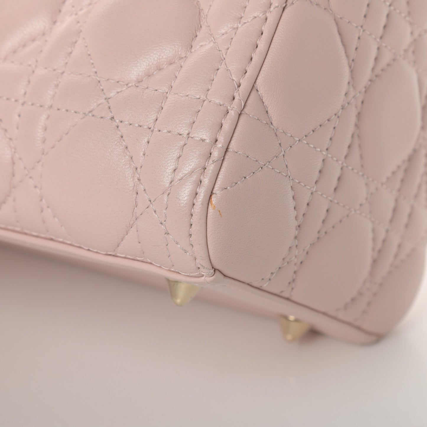 Lambskin Cannage Medium Lady Dior Light Pink