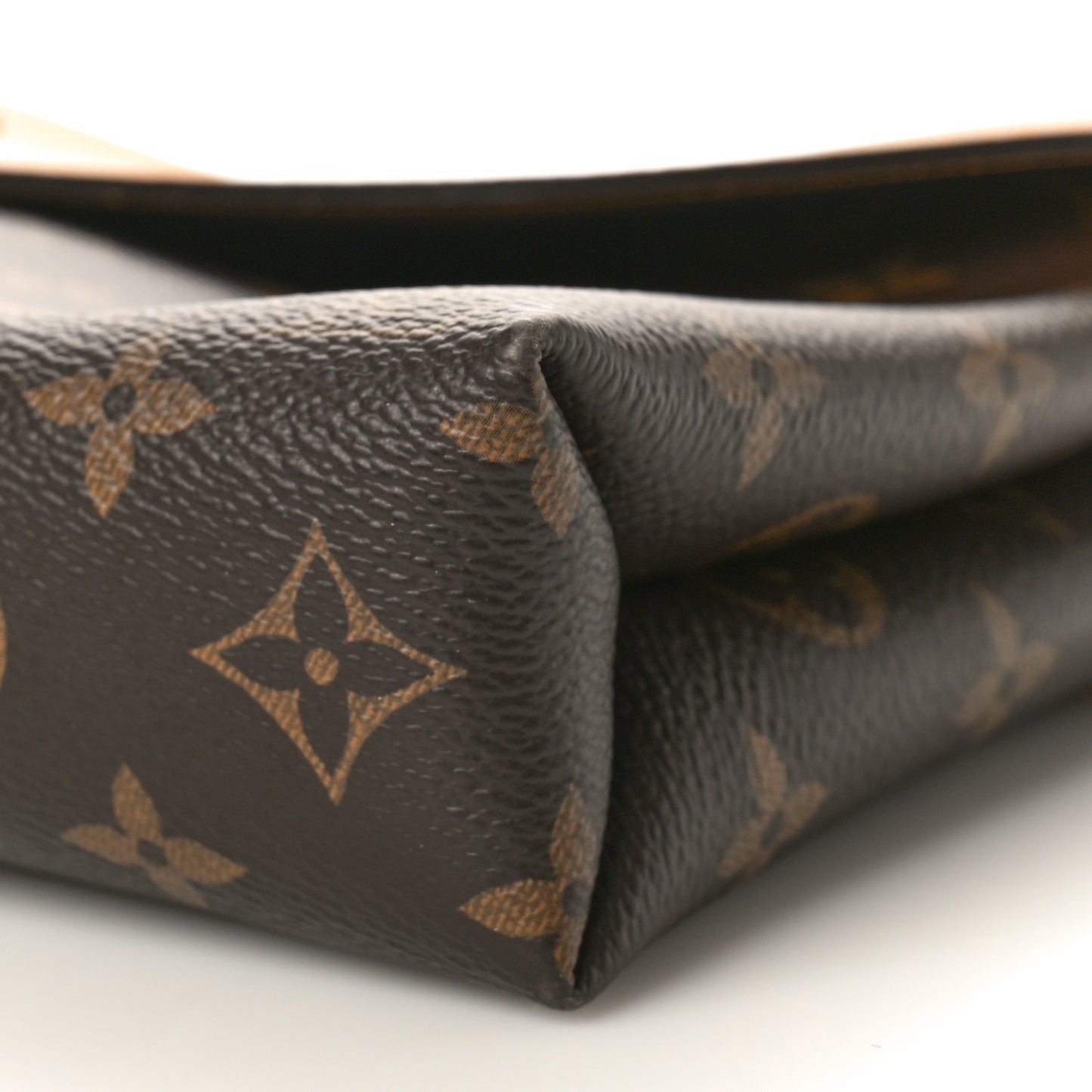 LOUIS VUITTON Monogram Pallas Chain Safran