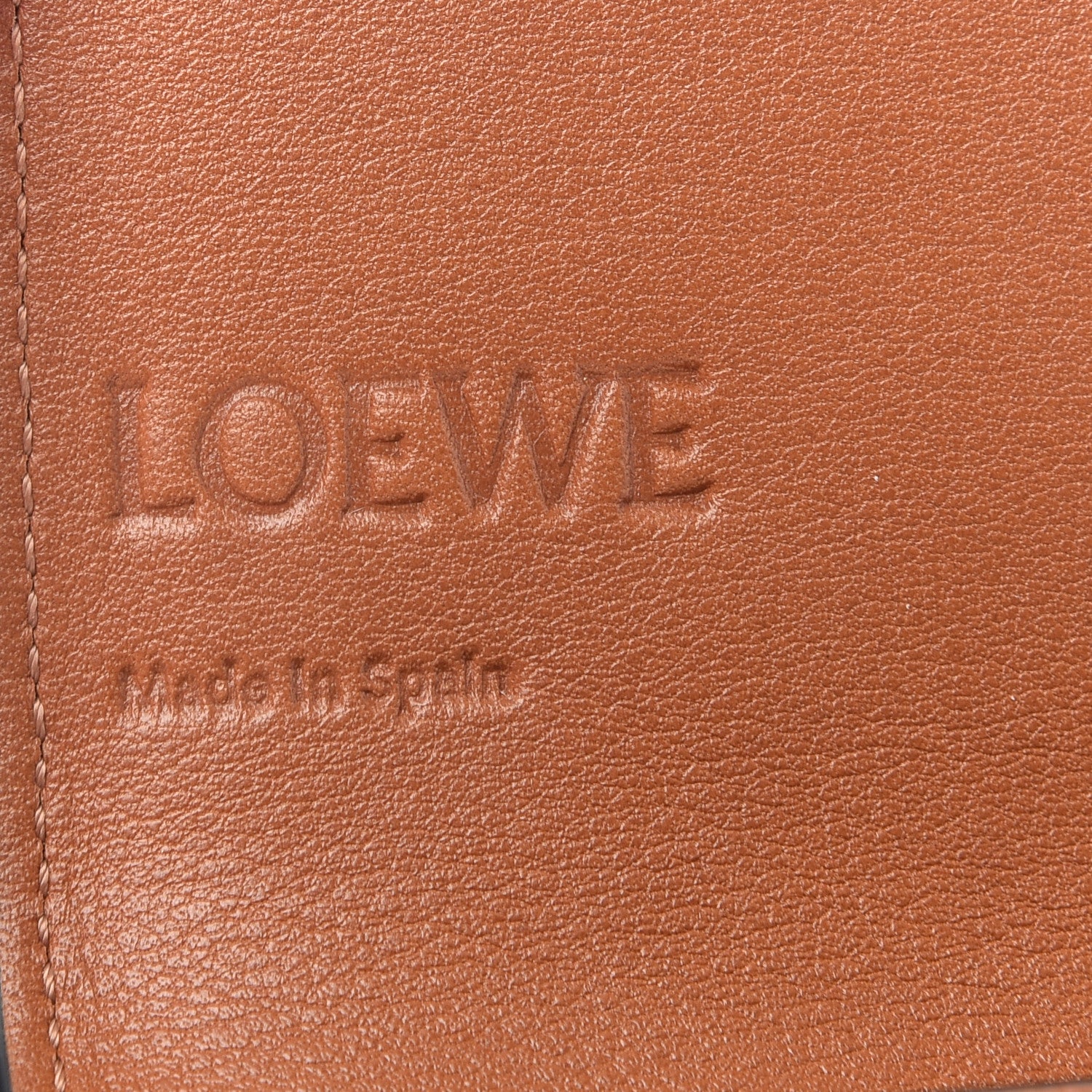 Loewe Pebble Grain Calfskin Anagram Square Coin Cardholder Tan 6 of 8