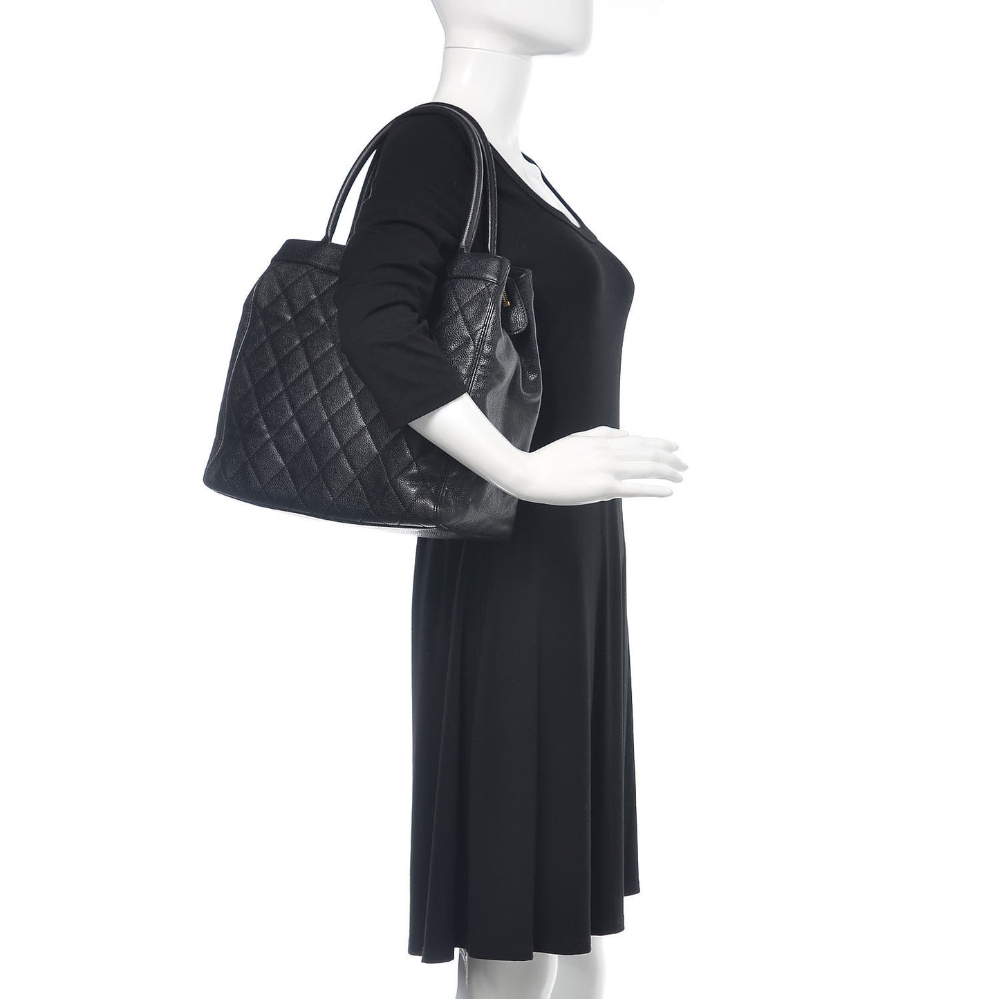 Caviar Quilted CC Shopping Tote Black