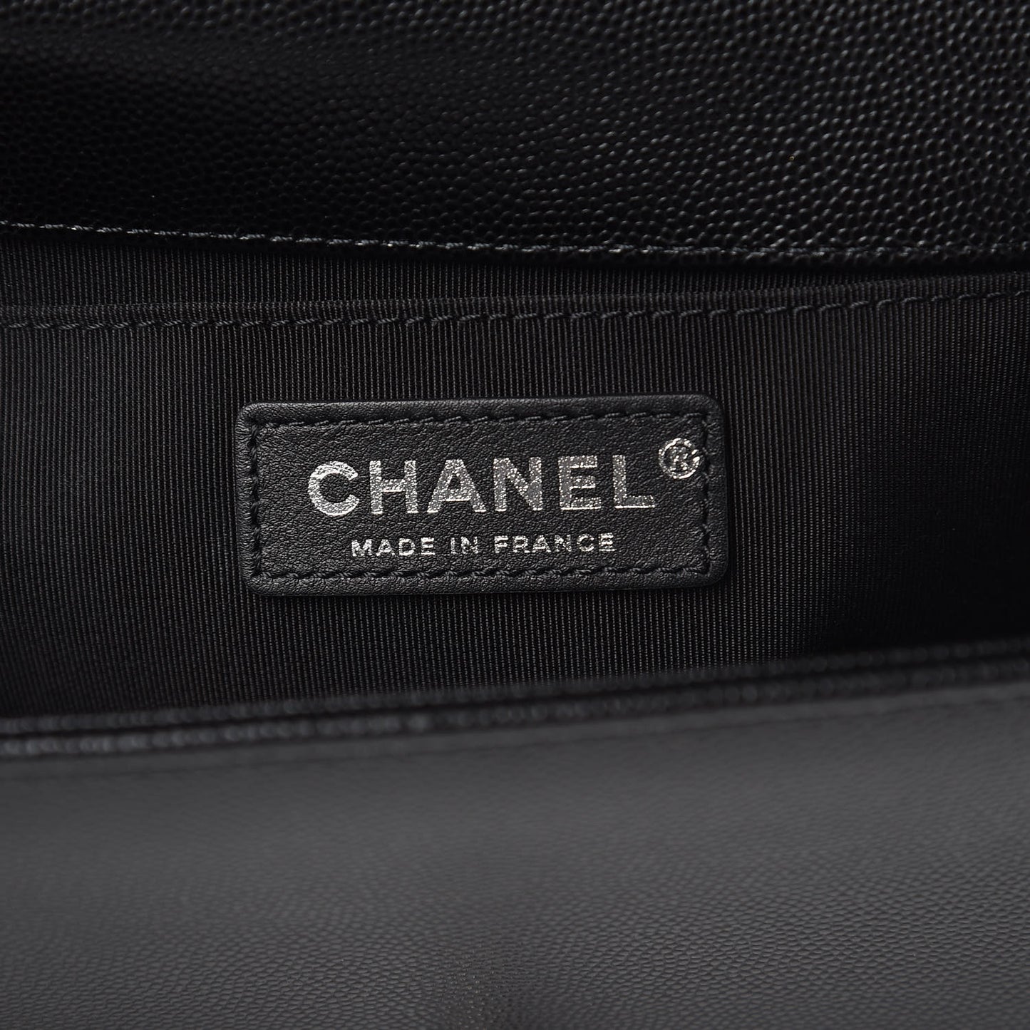 Caviar Quilted Medium Boy Flap Black