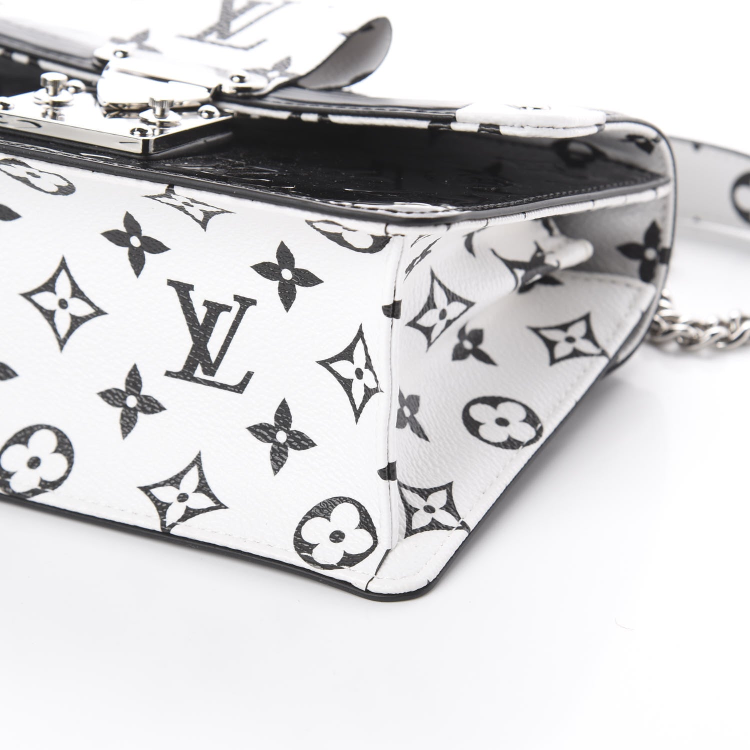 Louis Vuitton Vernis Epi Monogram Wynwood Black White 6 of 7