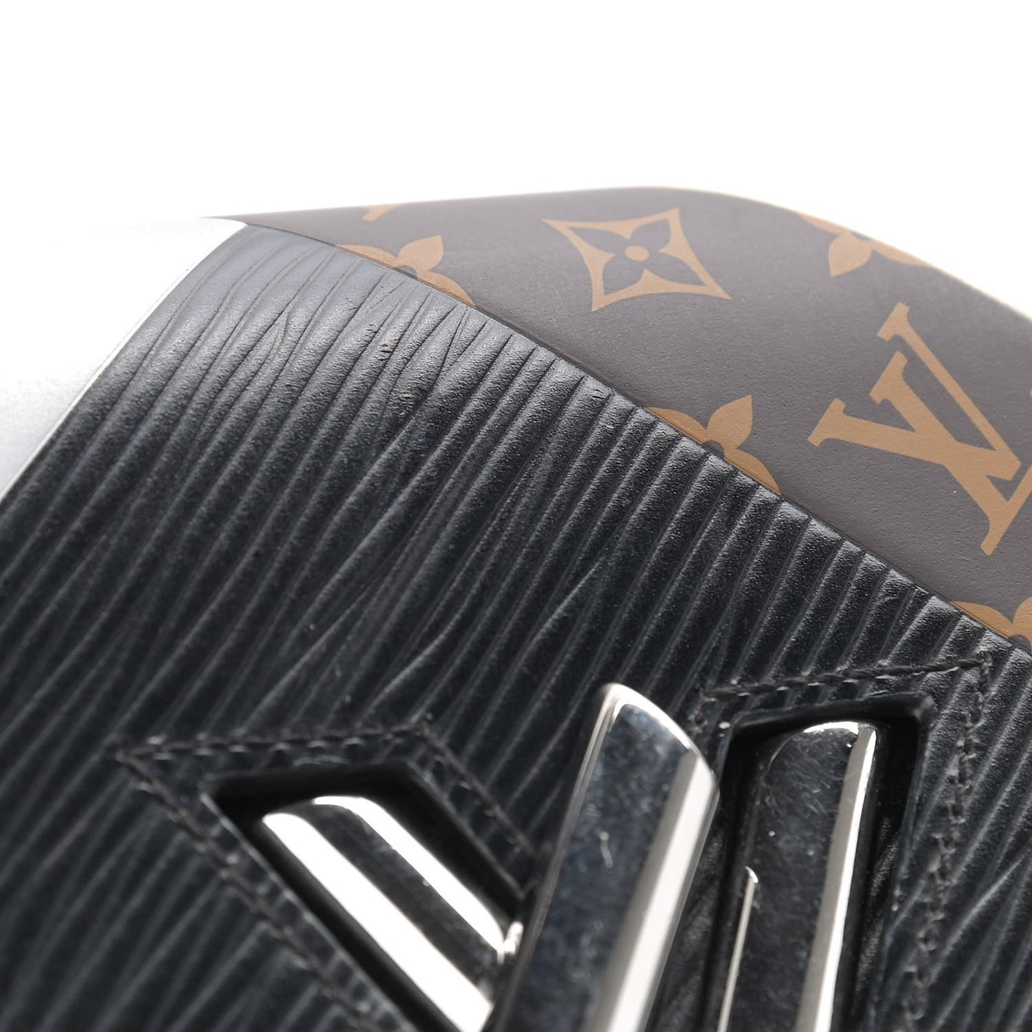 Epi Monogram Twist Chain Wallet