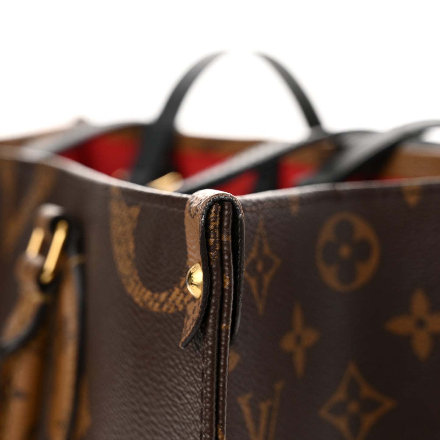 Reverse Monogram Giant Onthego MM
