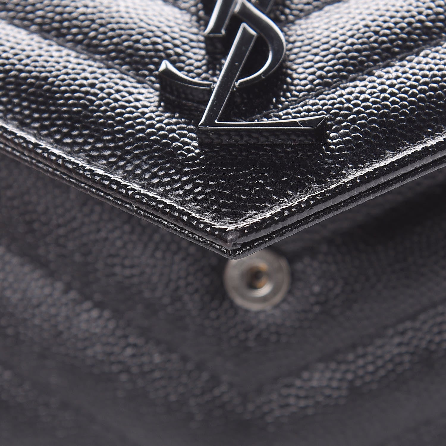 Saint Laurent Grain De Poudre Matelasse Chevron Small Monogram Envelope Wallet Black 7 of 10