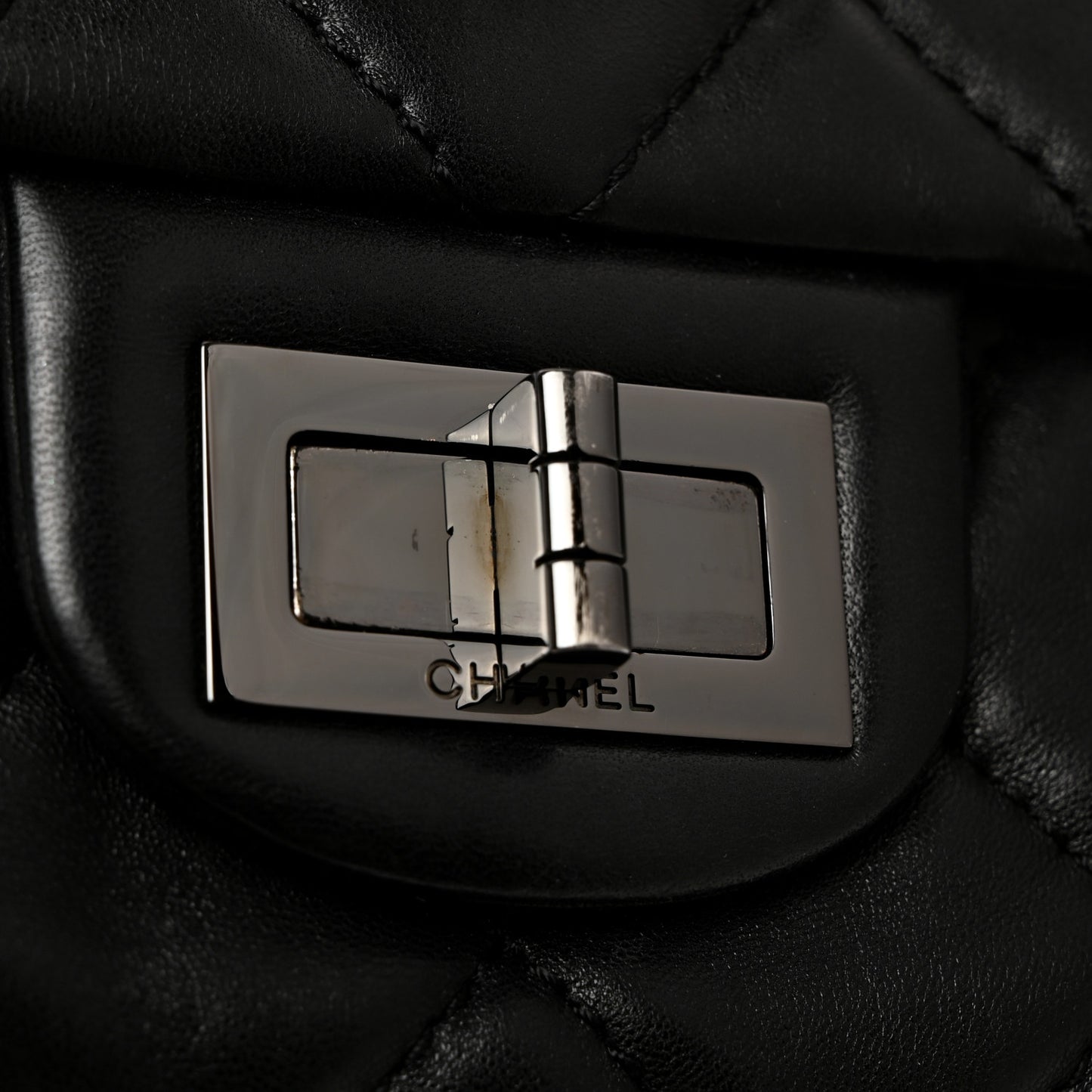 Lambskin Quilted Jumbo Roll 2.55 Reissue Clutch Black