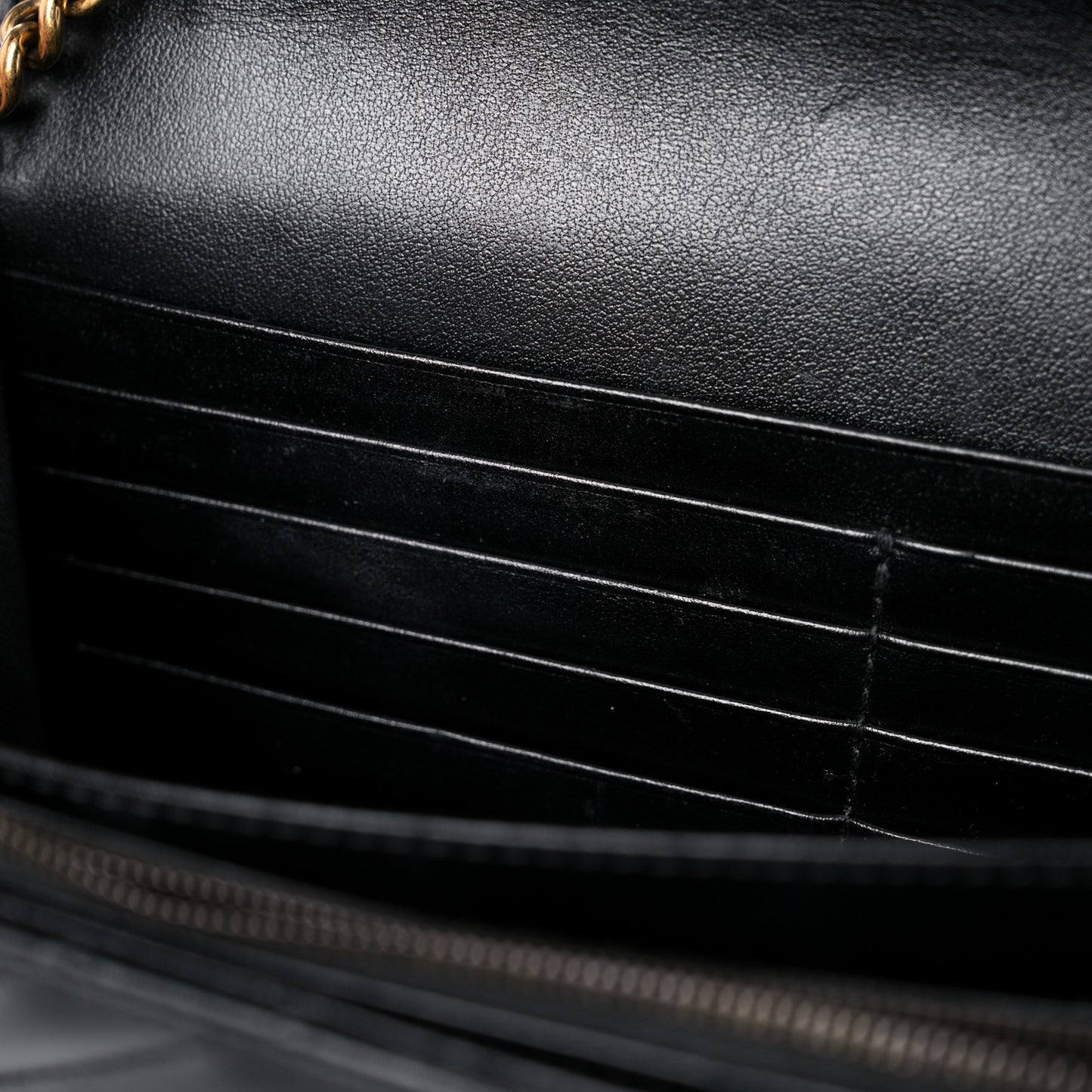 Calfskin Matelasse GG Marmont Chain Wallet Black