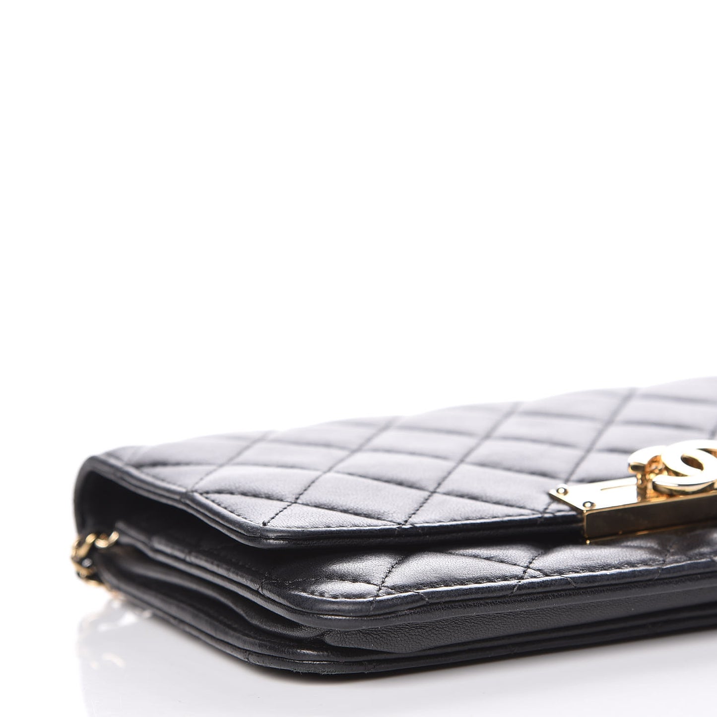 Lambskin Quilted Golden Class Wallet on Chain WOC Black
