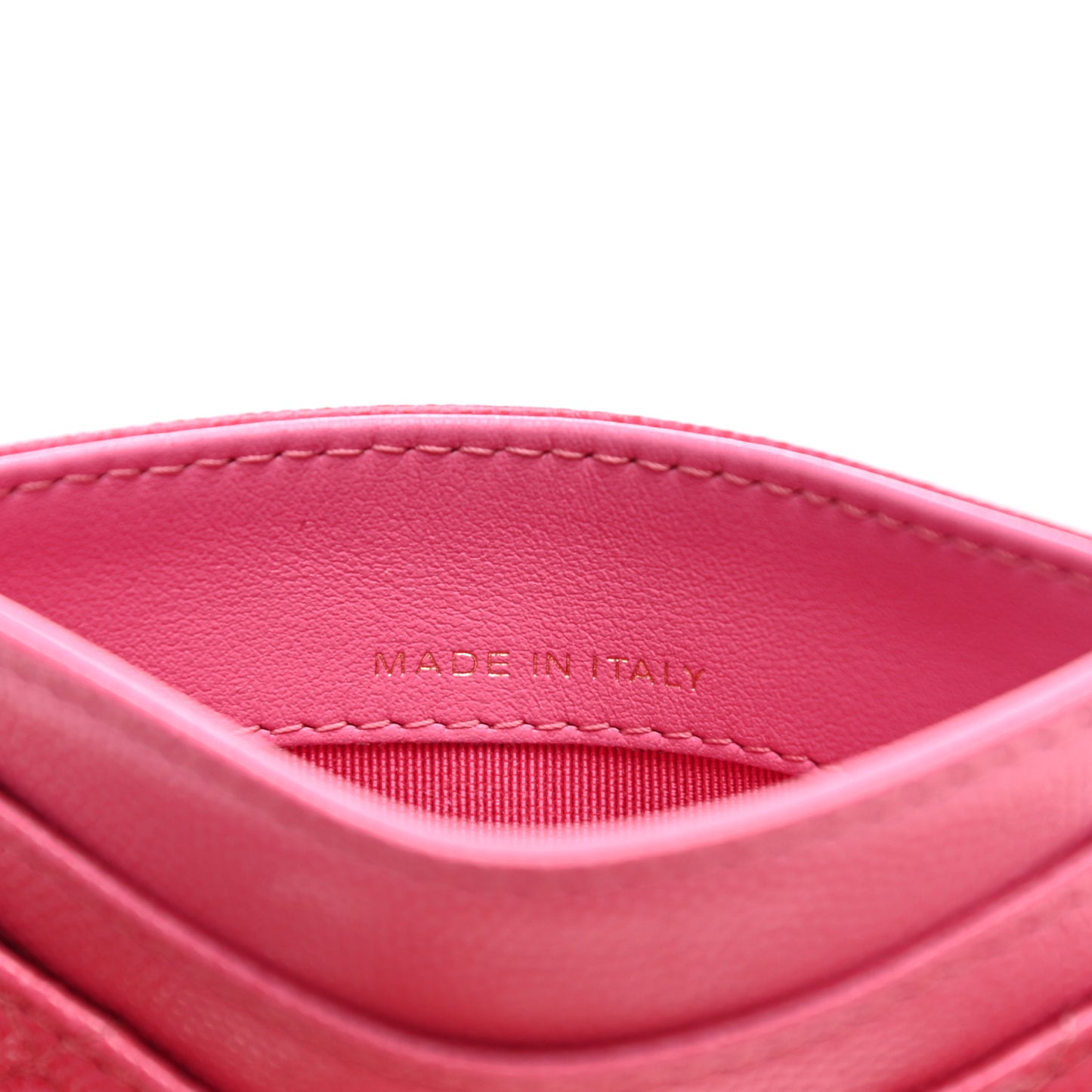 Caviar Quilted Card Holder Pink
