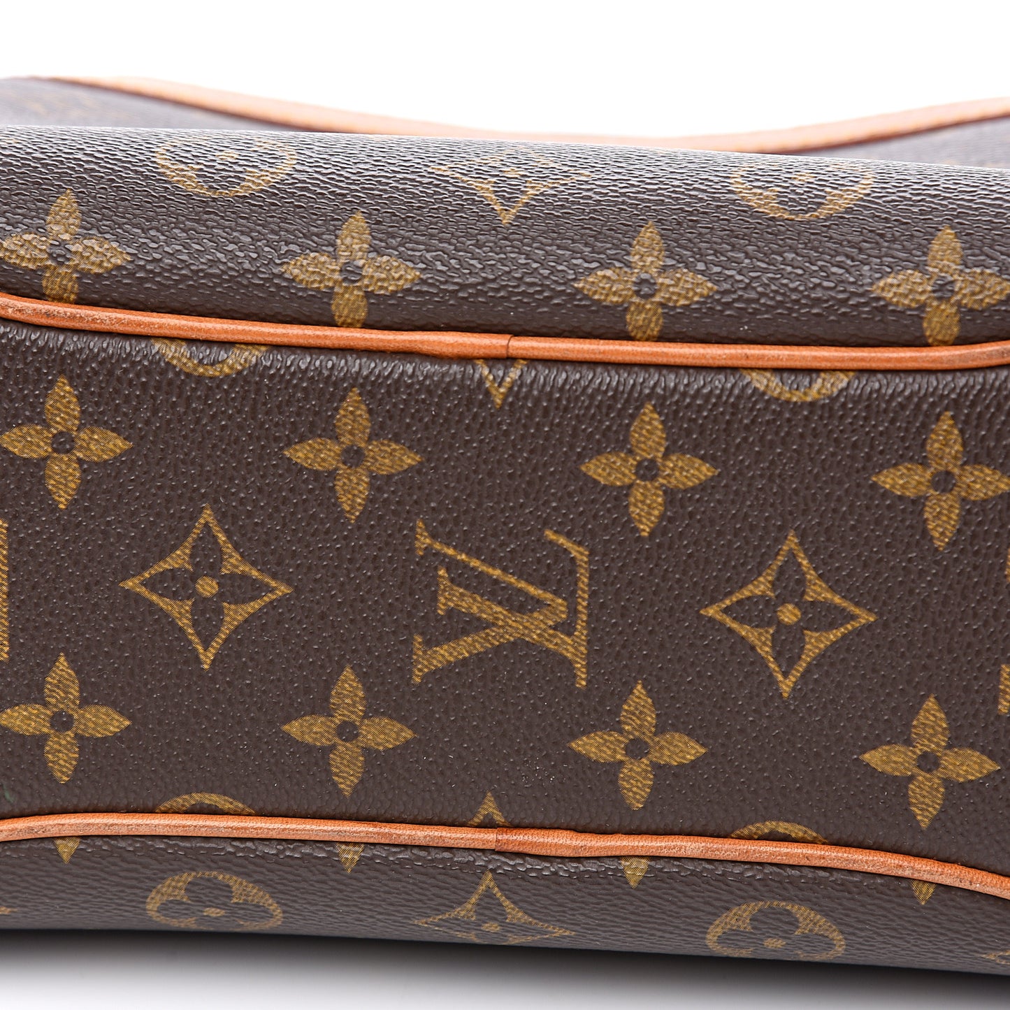 Monogram Blois