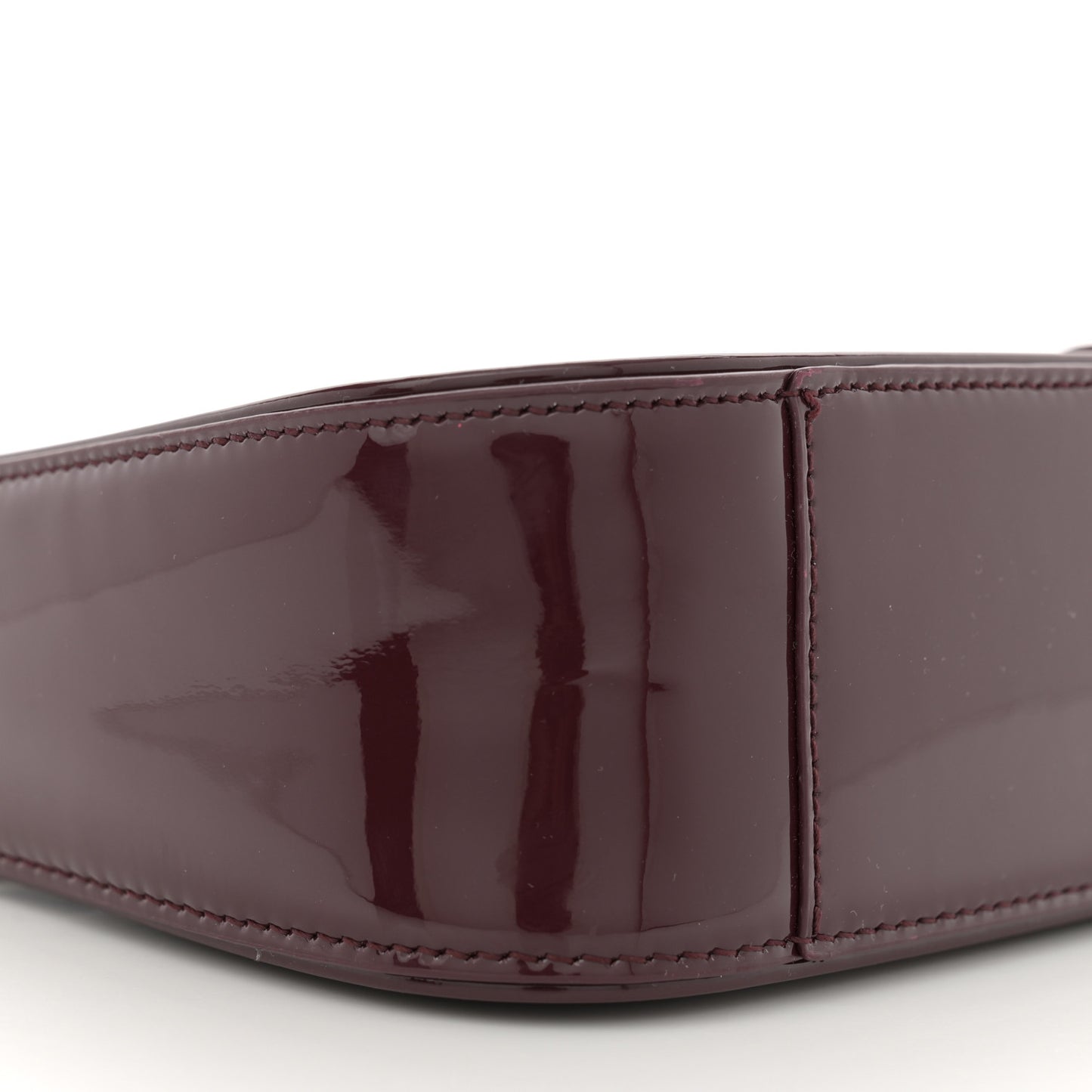 Patent Le 5 A 7 Hobo Bordeaux