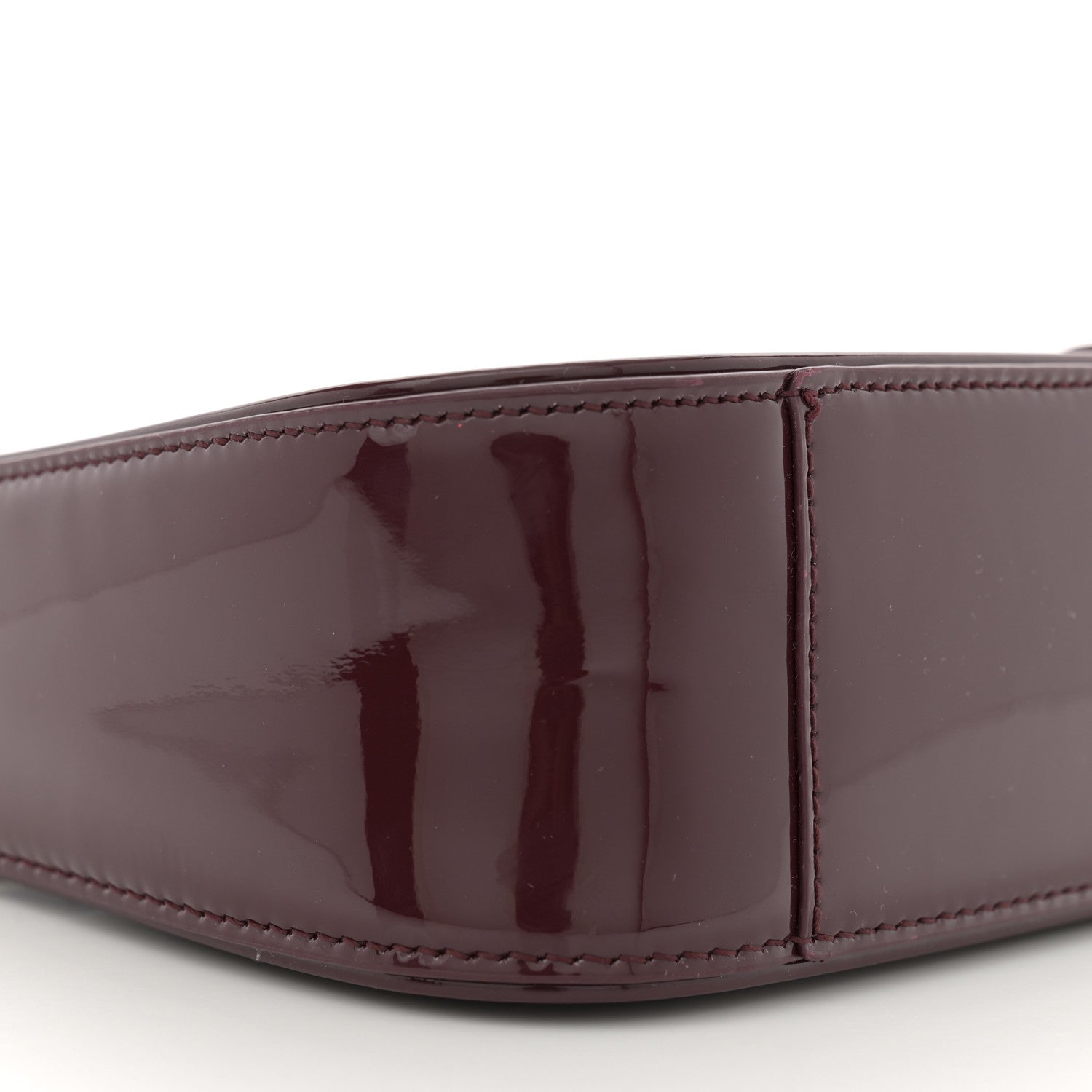 Saint Laurent Patent Le 5 A 7 Hobo Bordeaux 9 of 11
