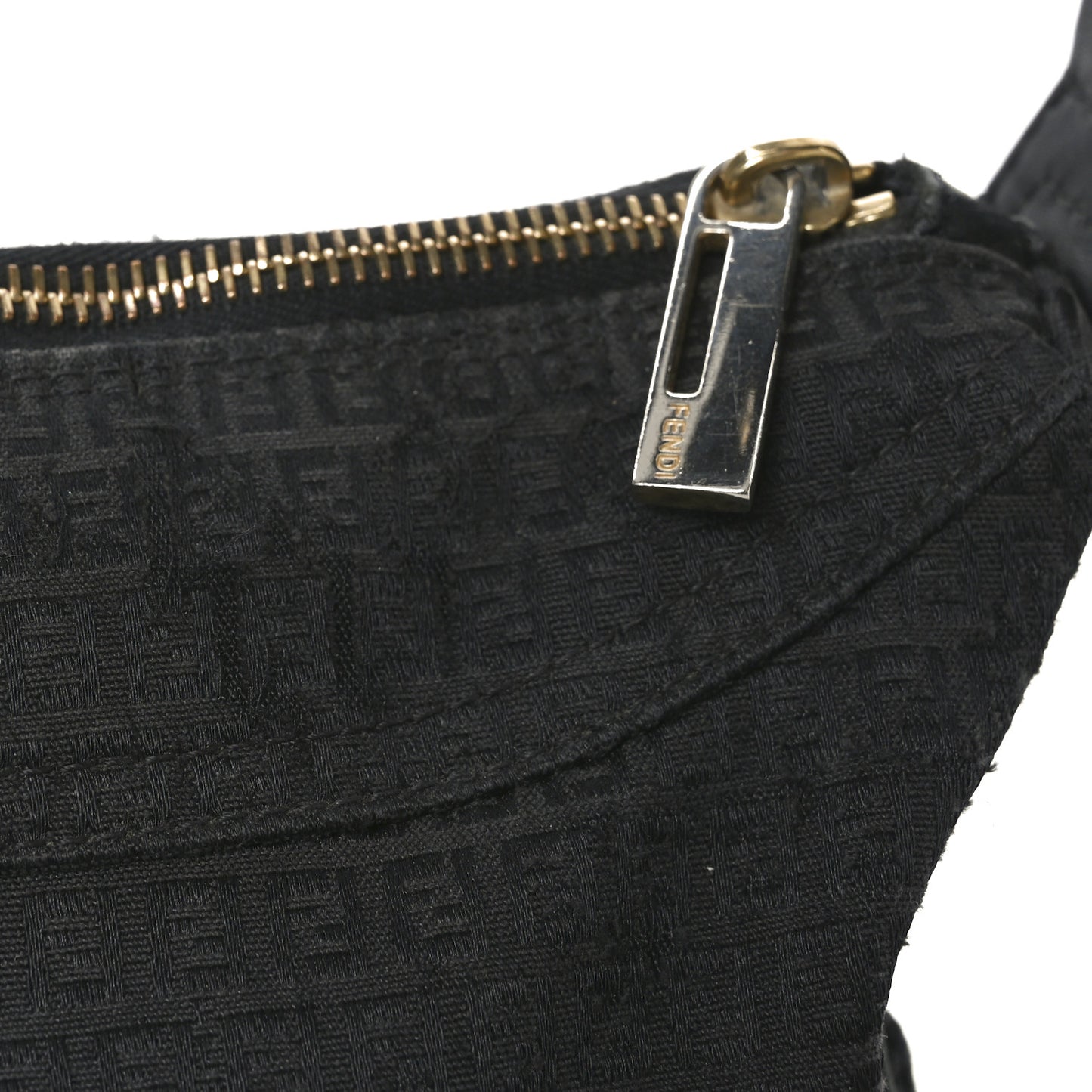 Zucchino Vitello Shoulder Bag Black