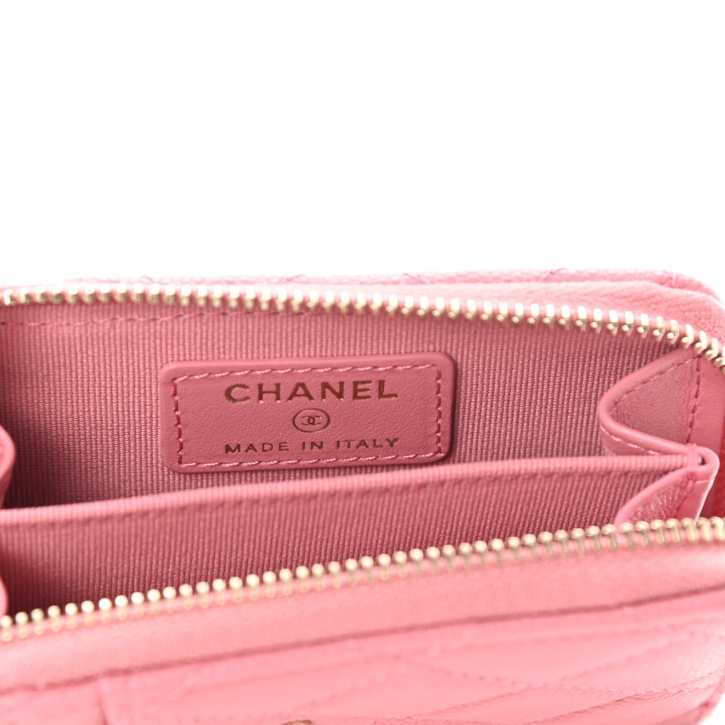 Caviar Quilted Zip Card Holder Pink
