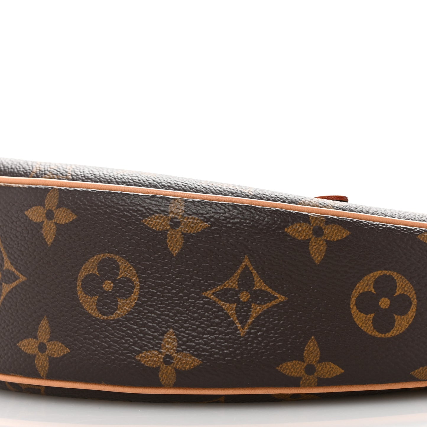 Monogram Loop