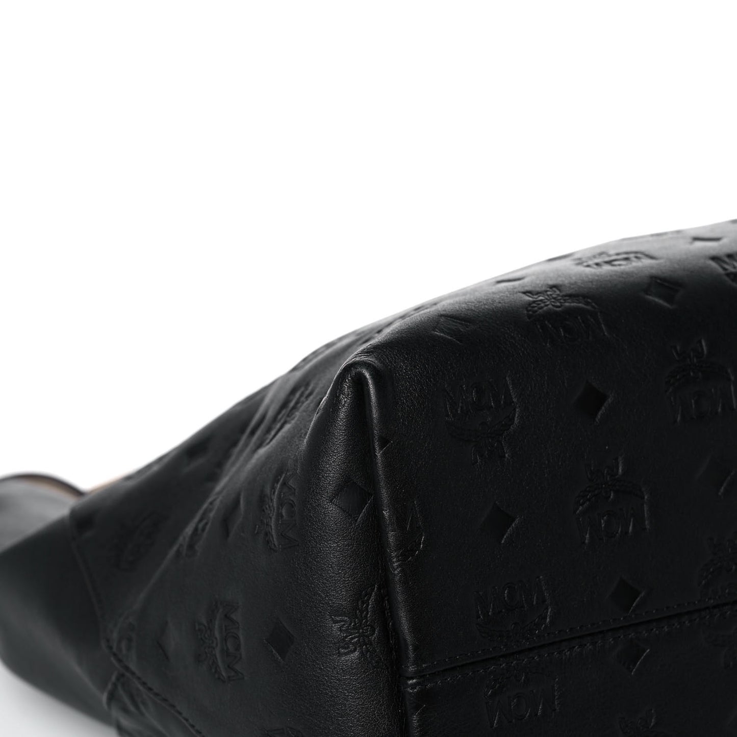 Calfskin Ottomar Large Klara Hobo Black