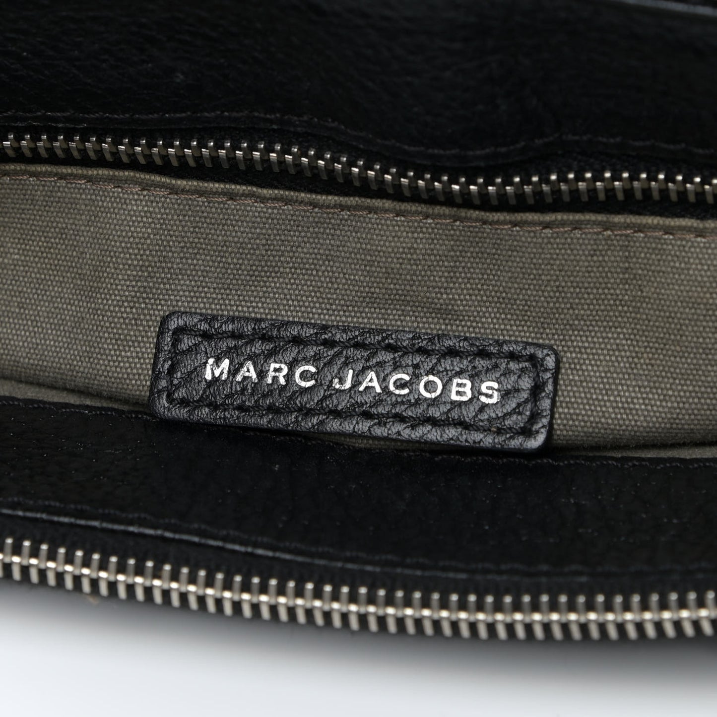 Patent Quilted Single Flap Black