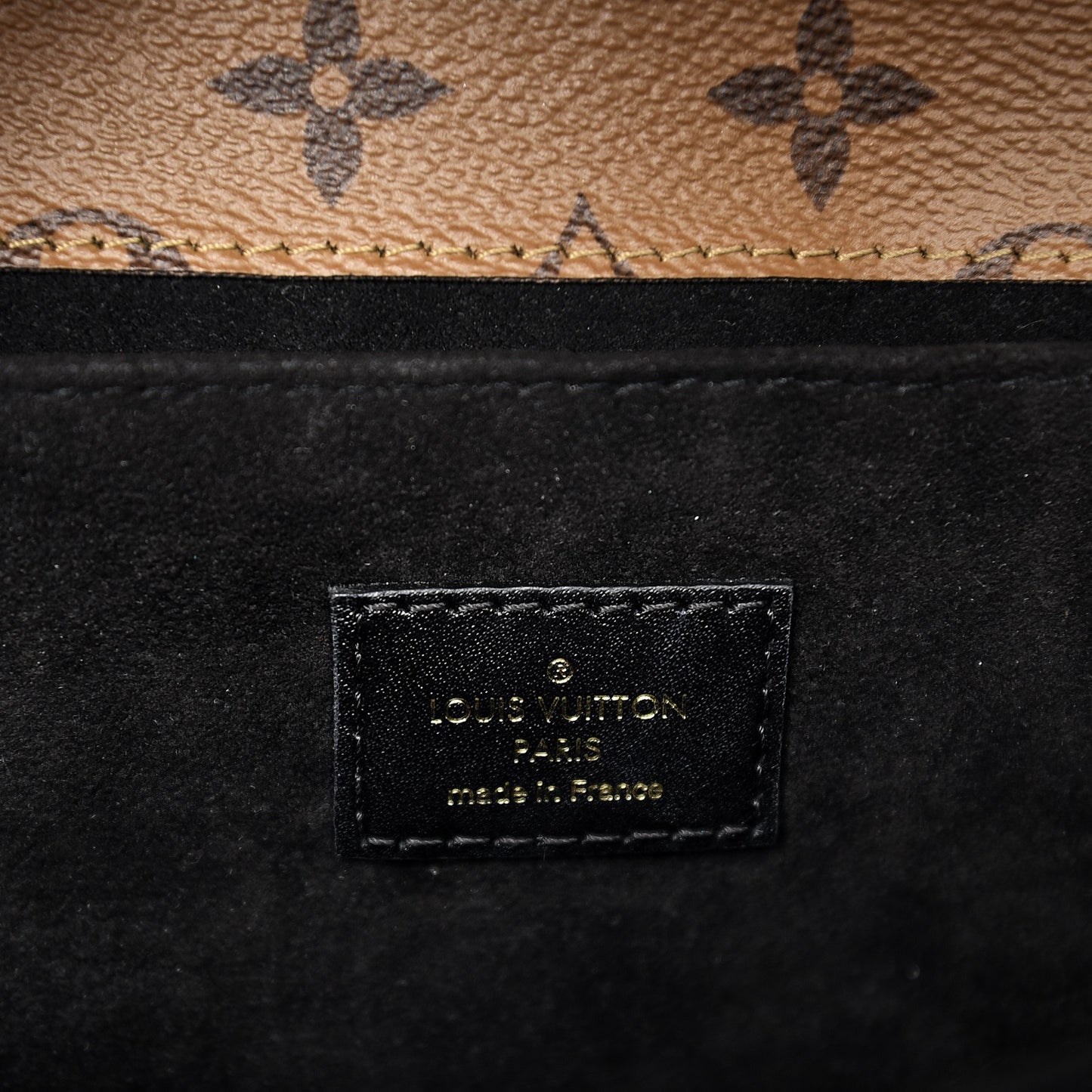 Reverse Monogram Pochette Metis