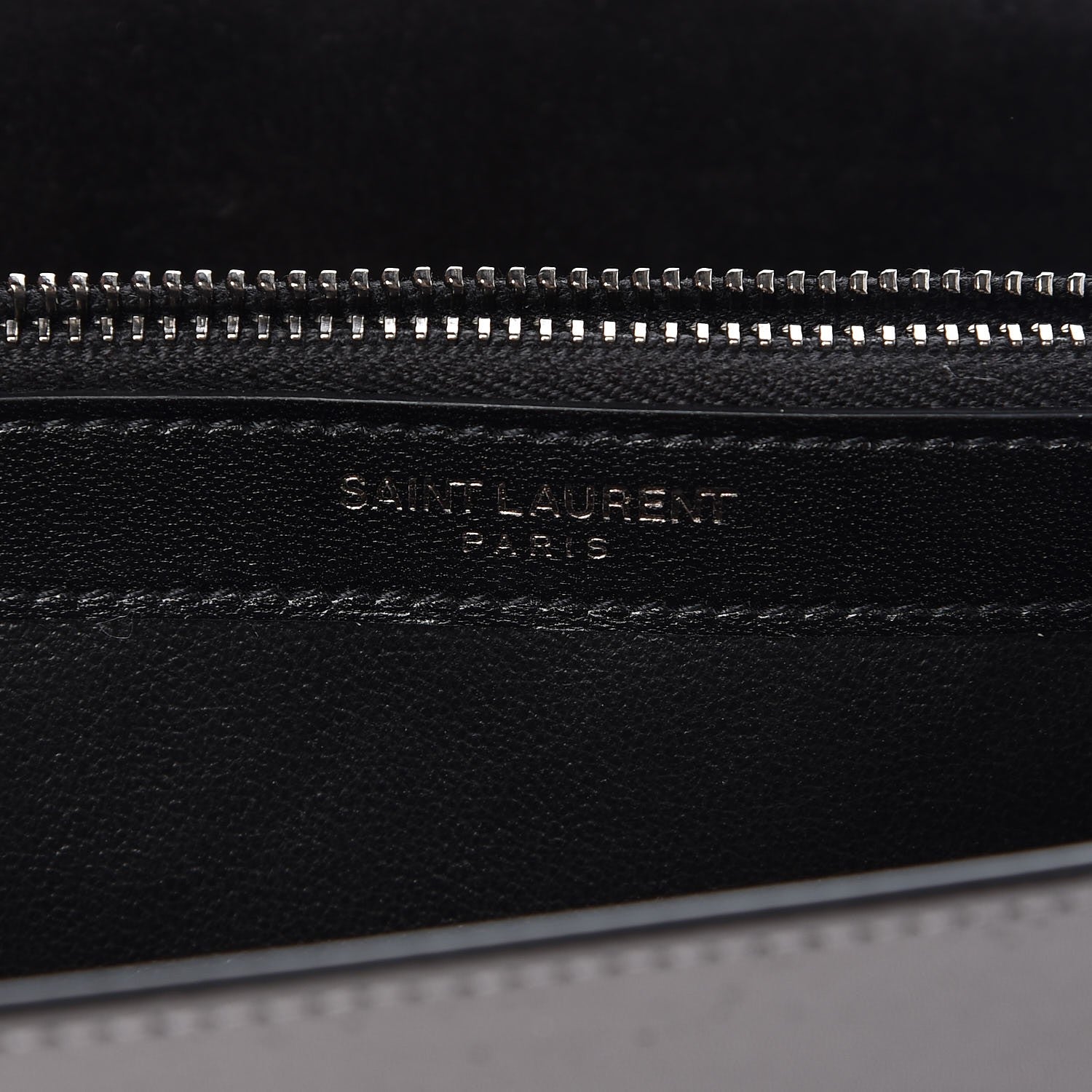 Saint Laurent Metallic Crackled Calfskin Monogram Chain Wallet Acciaio Nero 8 of 10