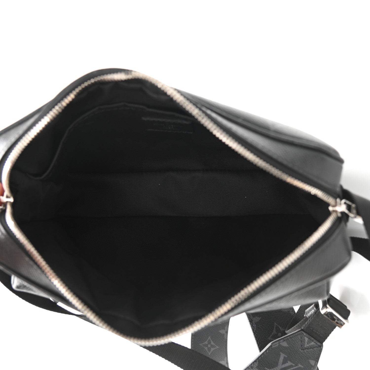 Louis Vuitton Taiga Monogram Eclipse Outdoor Messenger Black 5 of 10