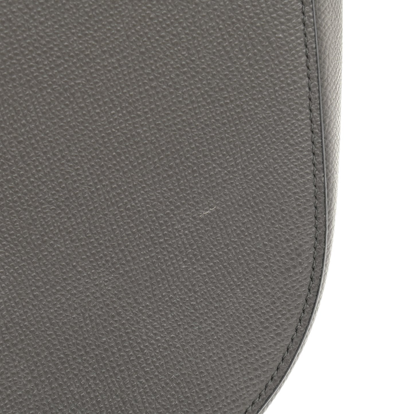 Grained Calfskin Medium Trotteur Grey