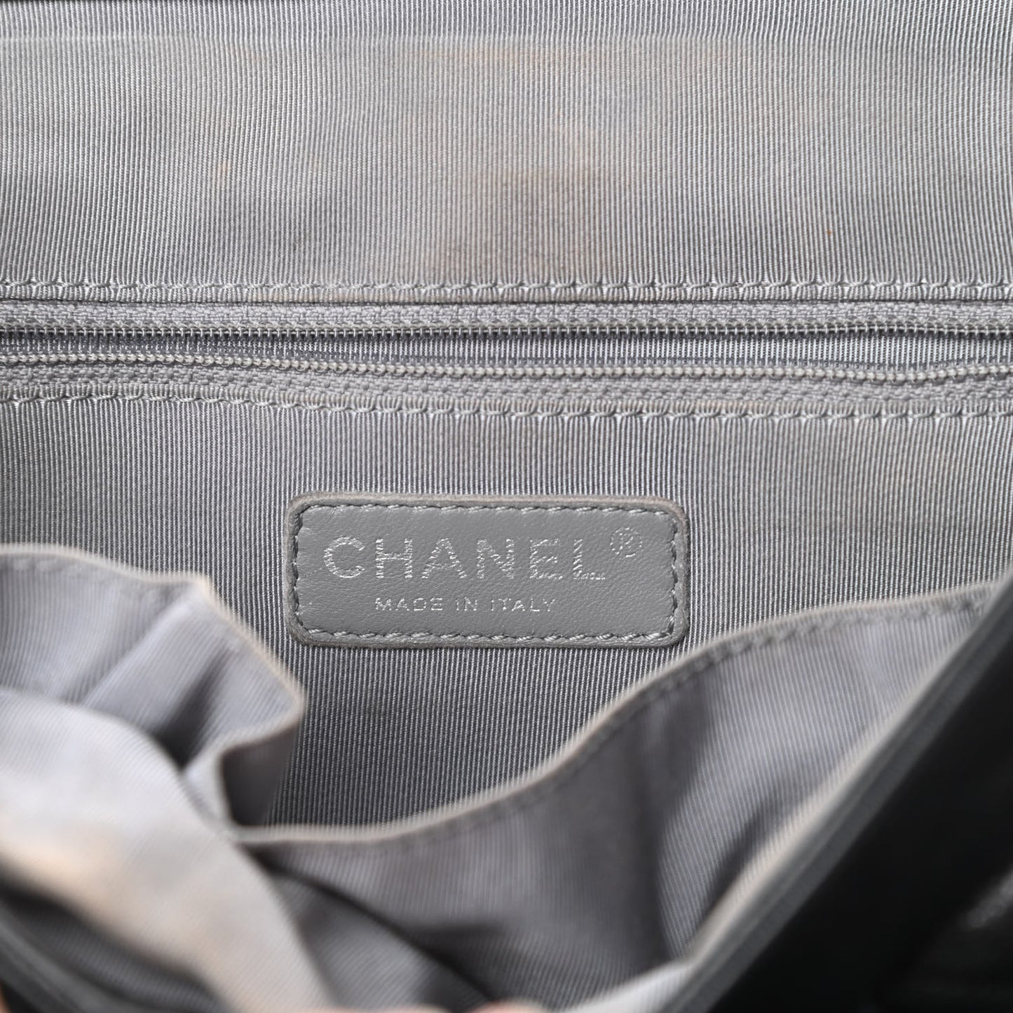 Washed Lambskin Quilted Large Chain Around Flap Black