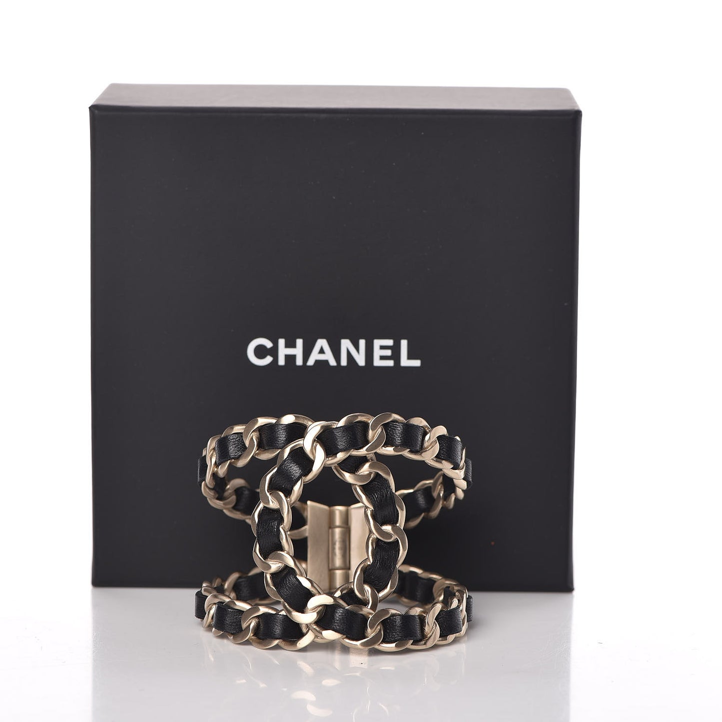Lambskin Chain CC Cuff Black Gold