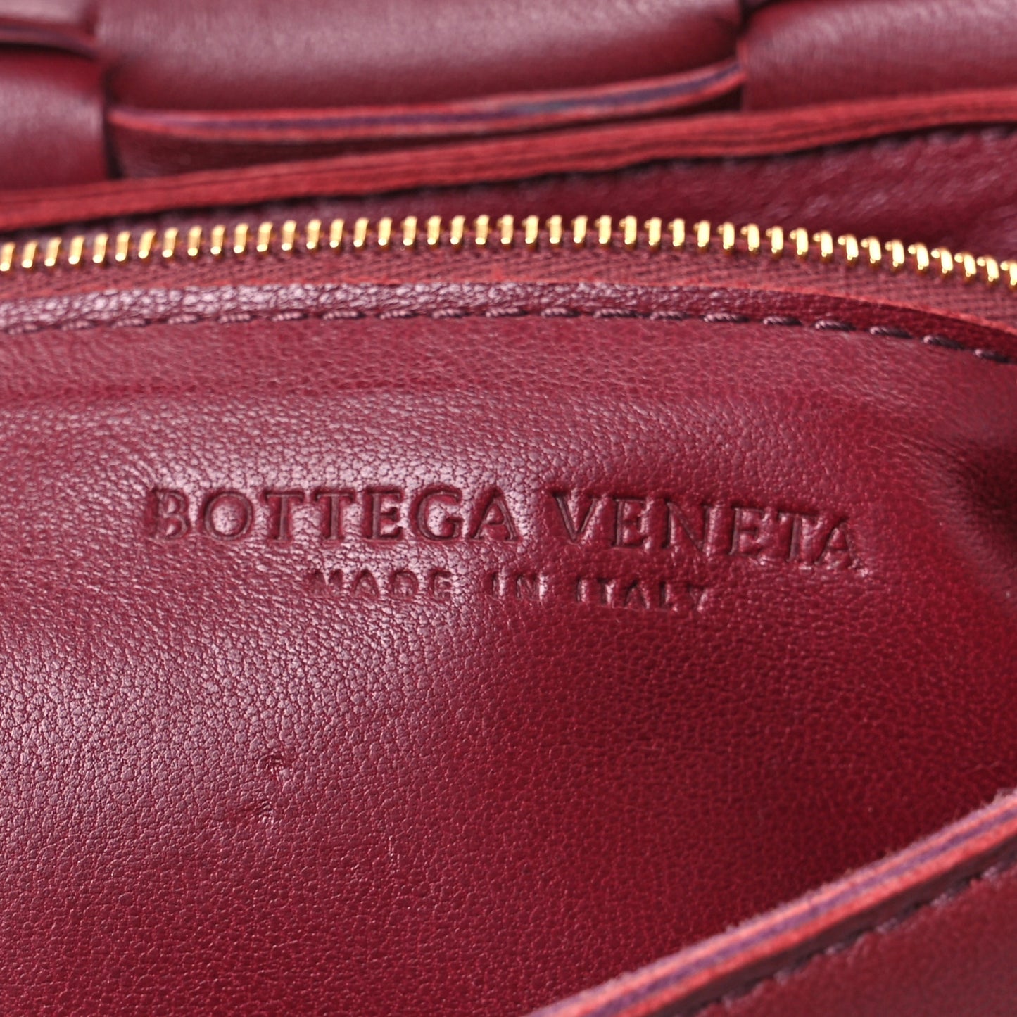 Lambskin Maxi Intrecciato Cassette Crossbody Bag Bordeaux