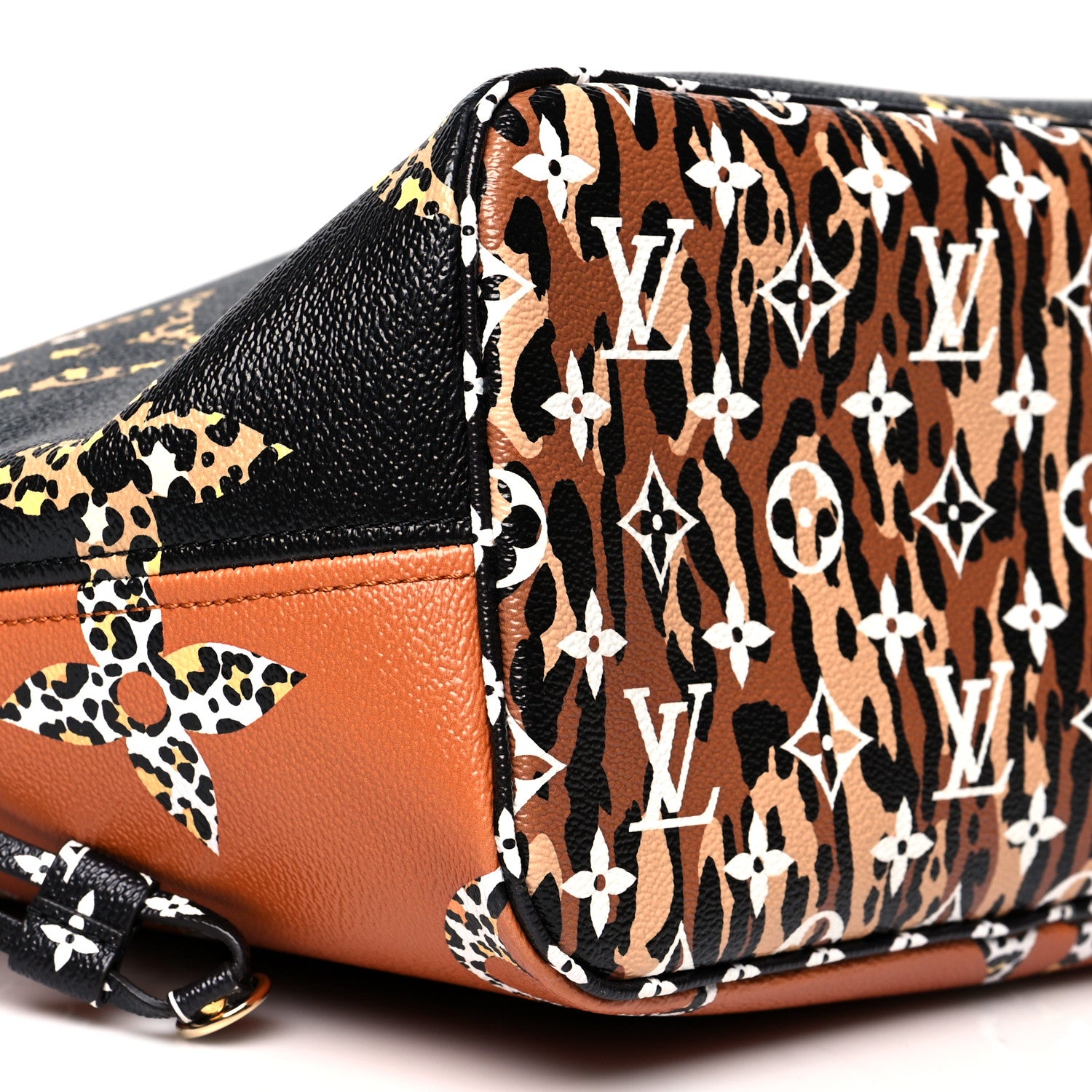 Louis Vuitton Monogram Giant Jungle Neverfull MM Black 9 of 10