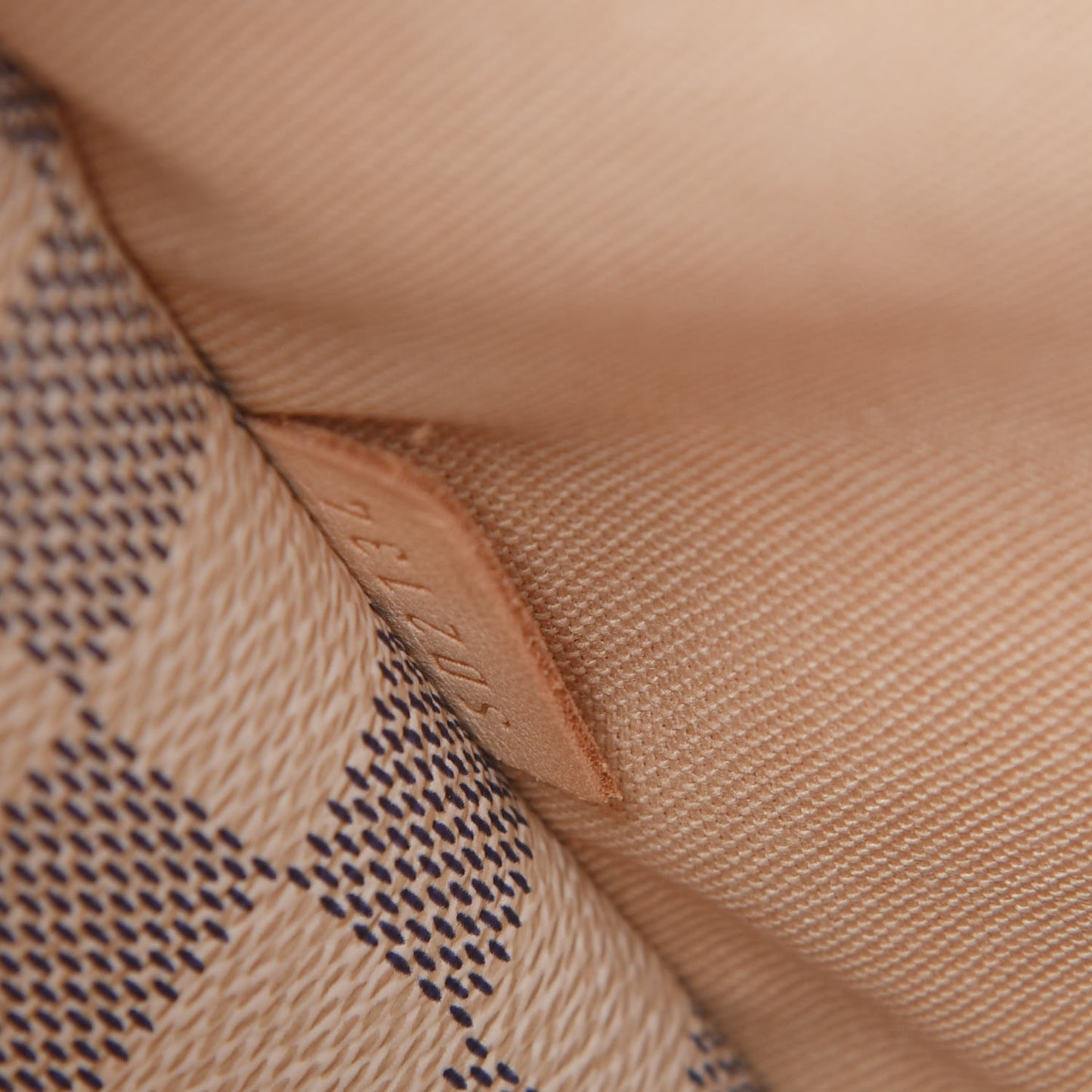 Damier Azur Totally PM