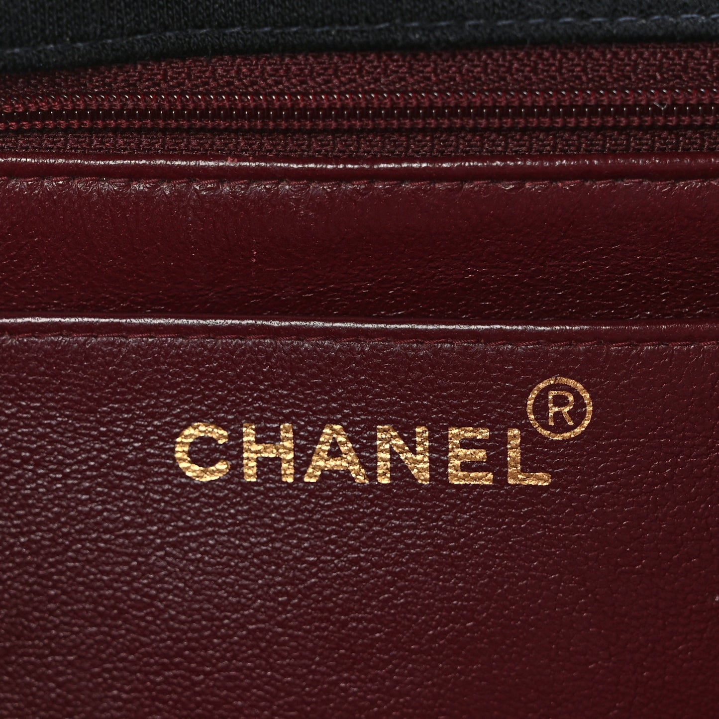 Jersey Horizontal Quilted Jumbo Single Flap Black
