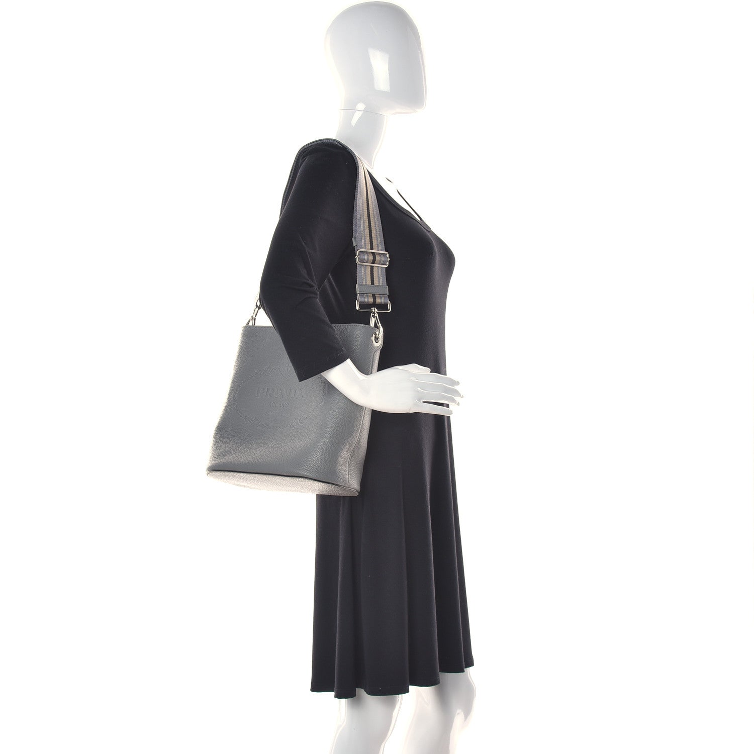 Prada Vitello Phenix Logo Hobo Ardesia 2 of 9
