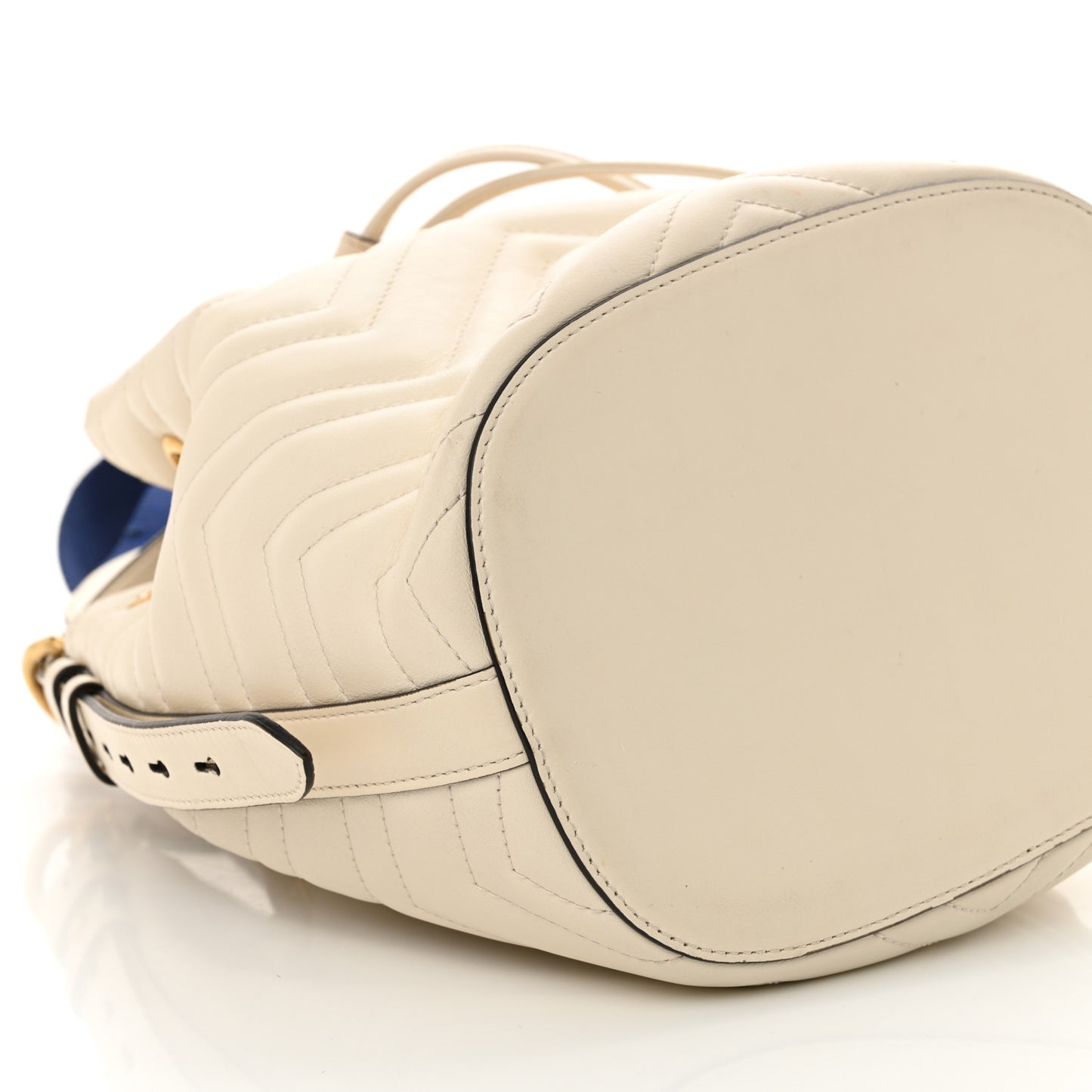 Calfskin Matelasse Sylvie Web GG Marmont Bucket Bag White