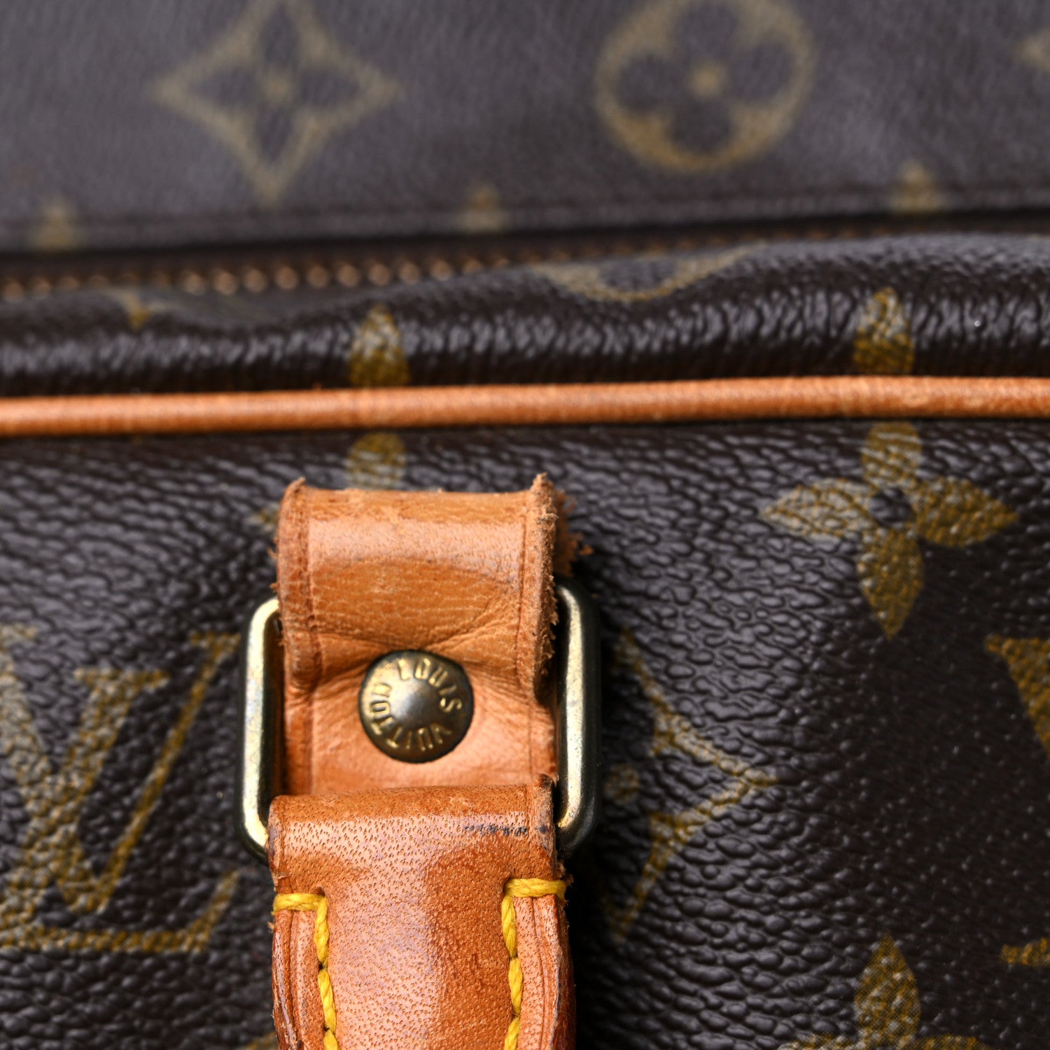 Louis Vuitton Monogram Sirius 50 24 of 25