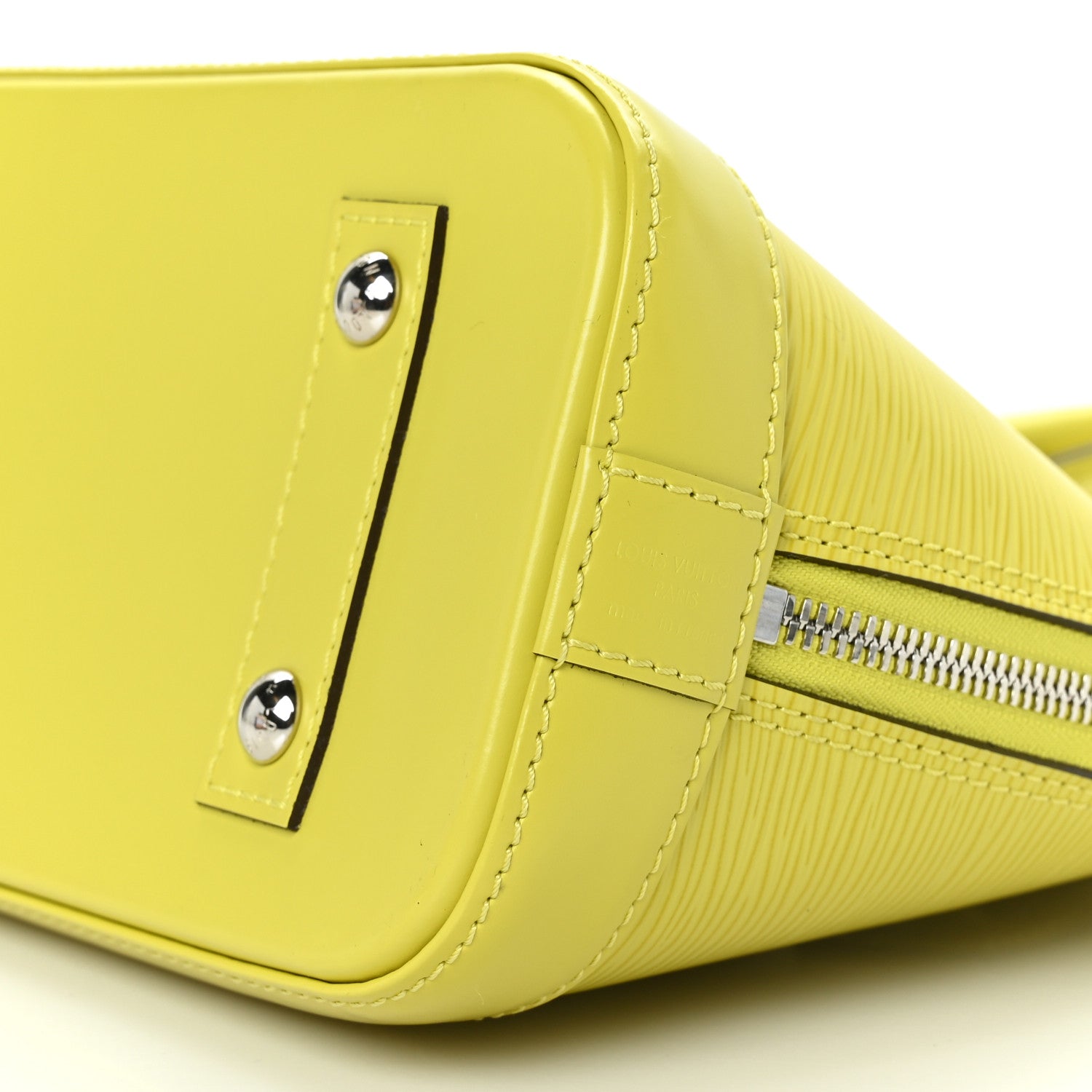 Louis Vuitton Epi Alma BB Pistache 7 of 7