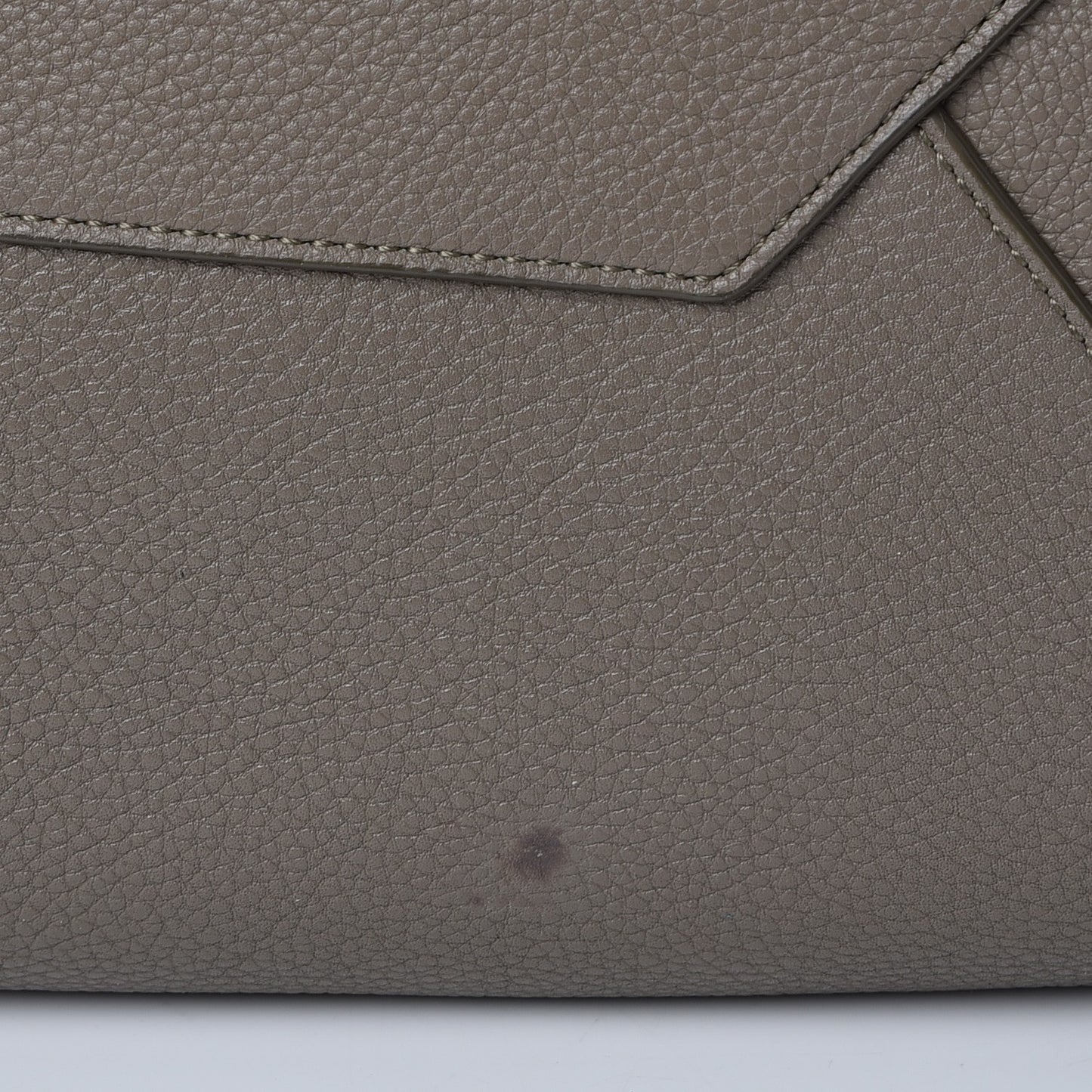 Soft Grained Calfskin Medium Cabas Phantom Taupe
