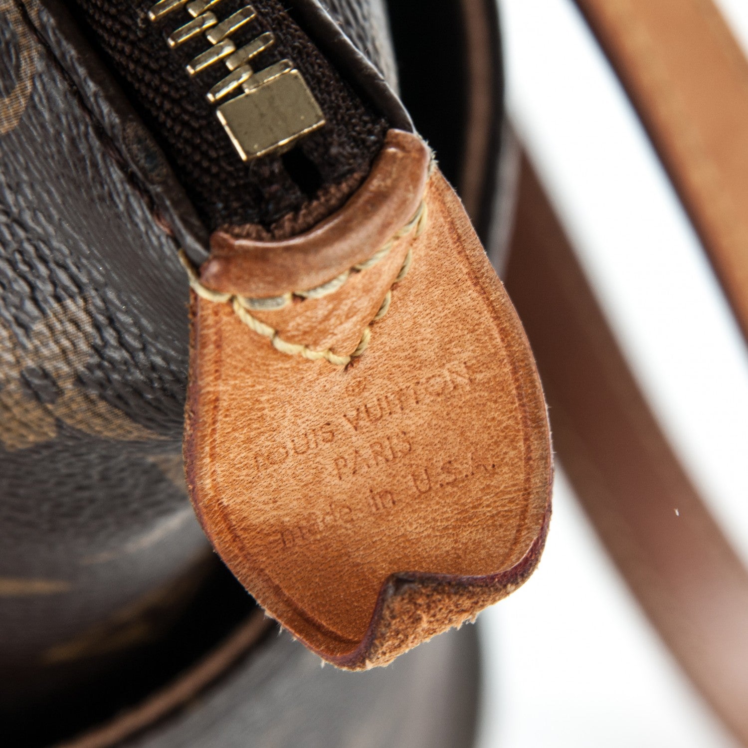 Louis Vuitton Monogram Totally MM 6 of 8