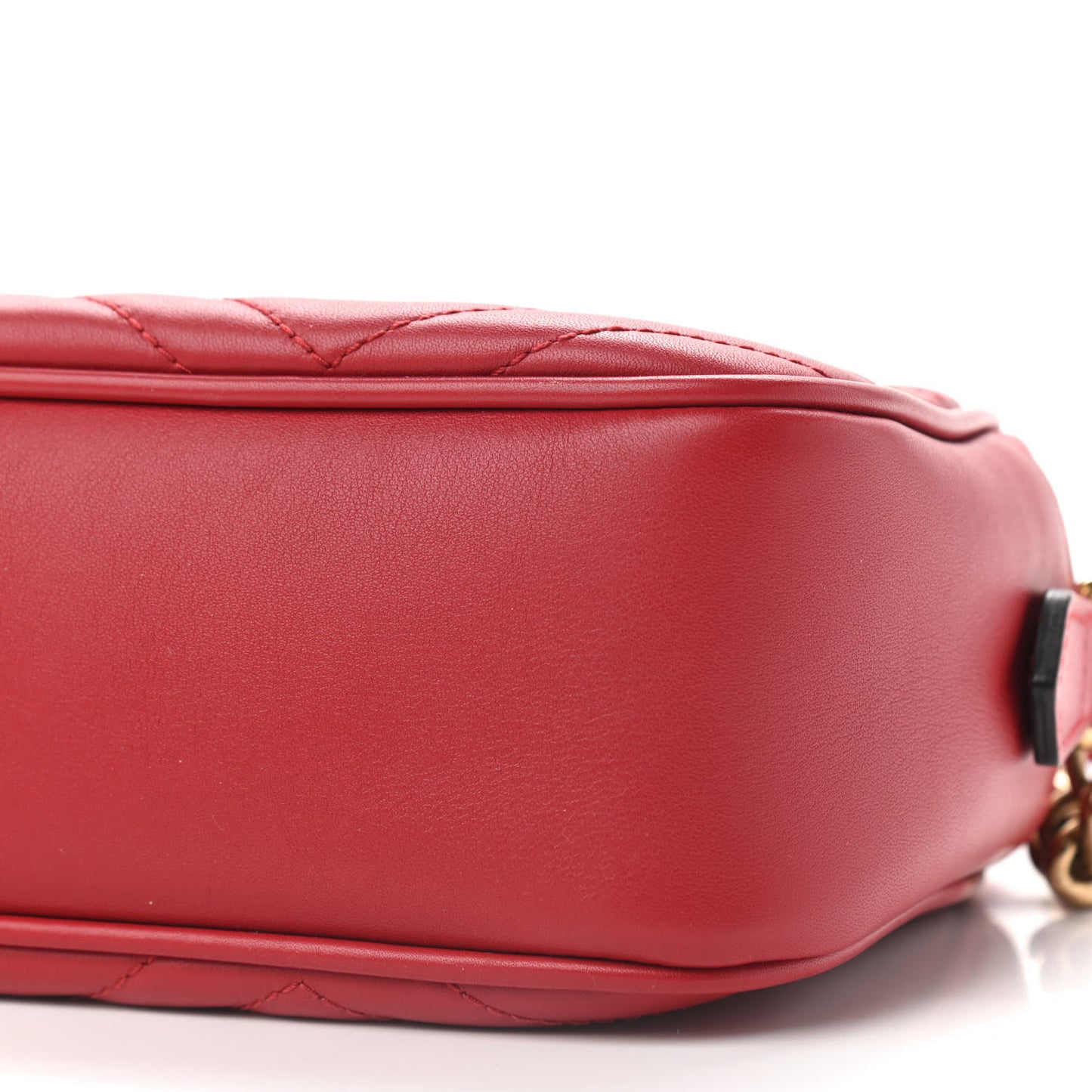 Calfskin Matelasse Small GG Marmont Chain Shoulder Bag Hibiscus Red