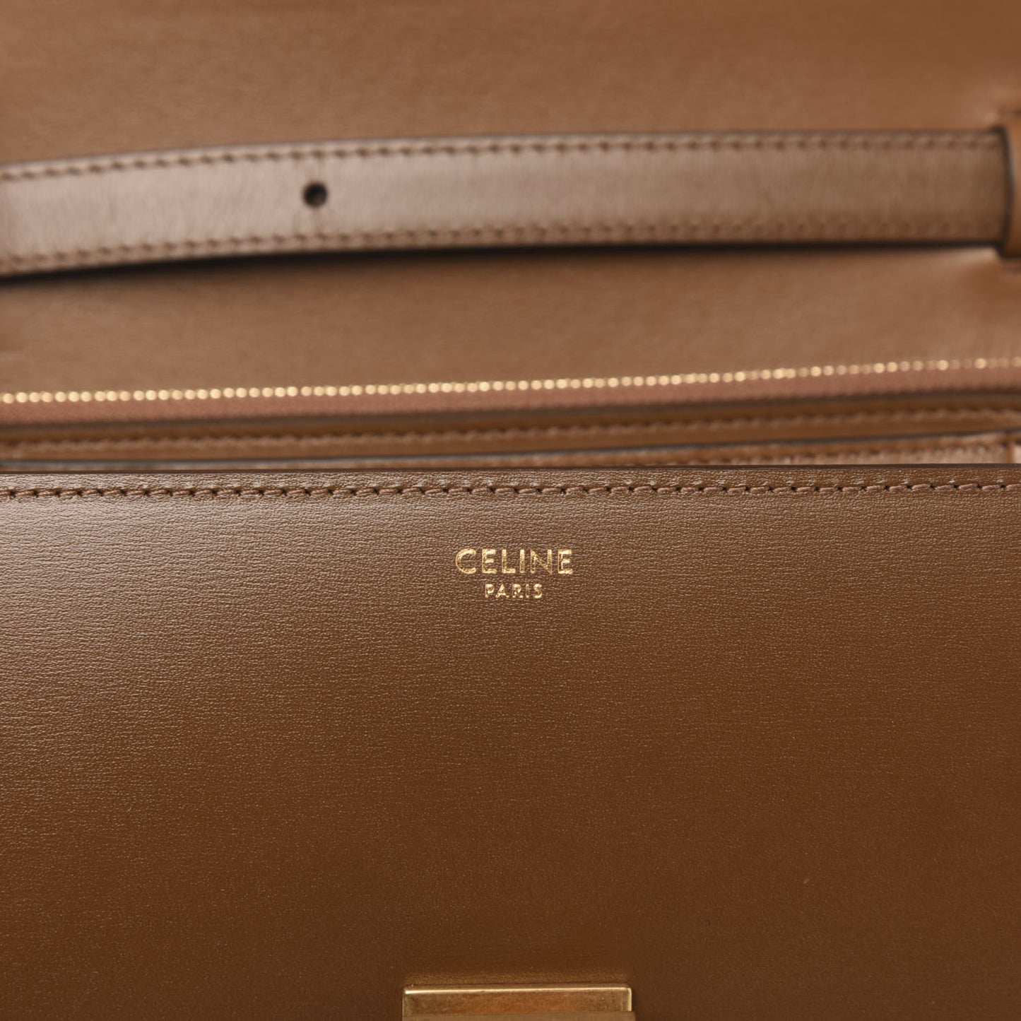 Box Calfskin Medium Classic Box Flap Bag Camel